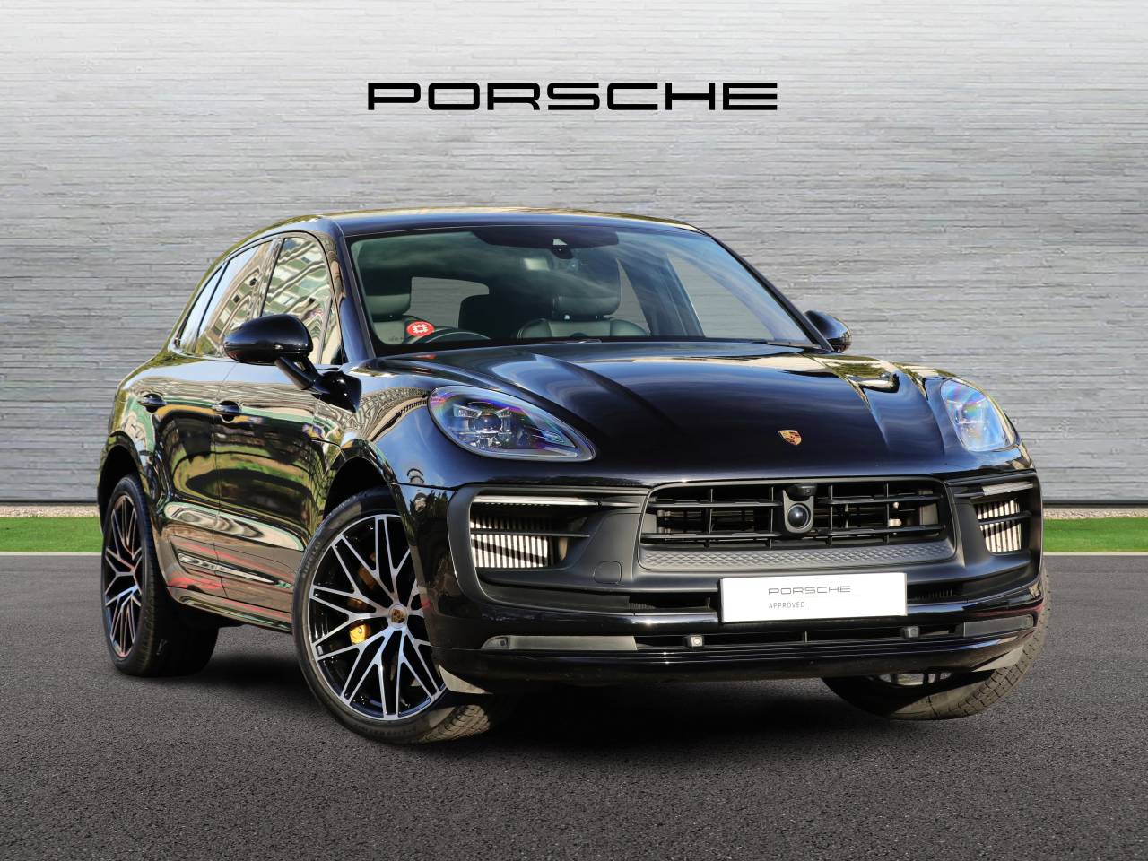 Main listing image - Porsche Macan