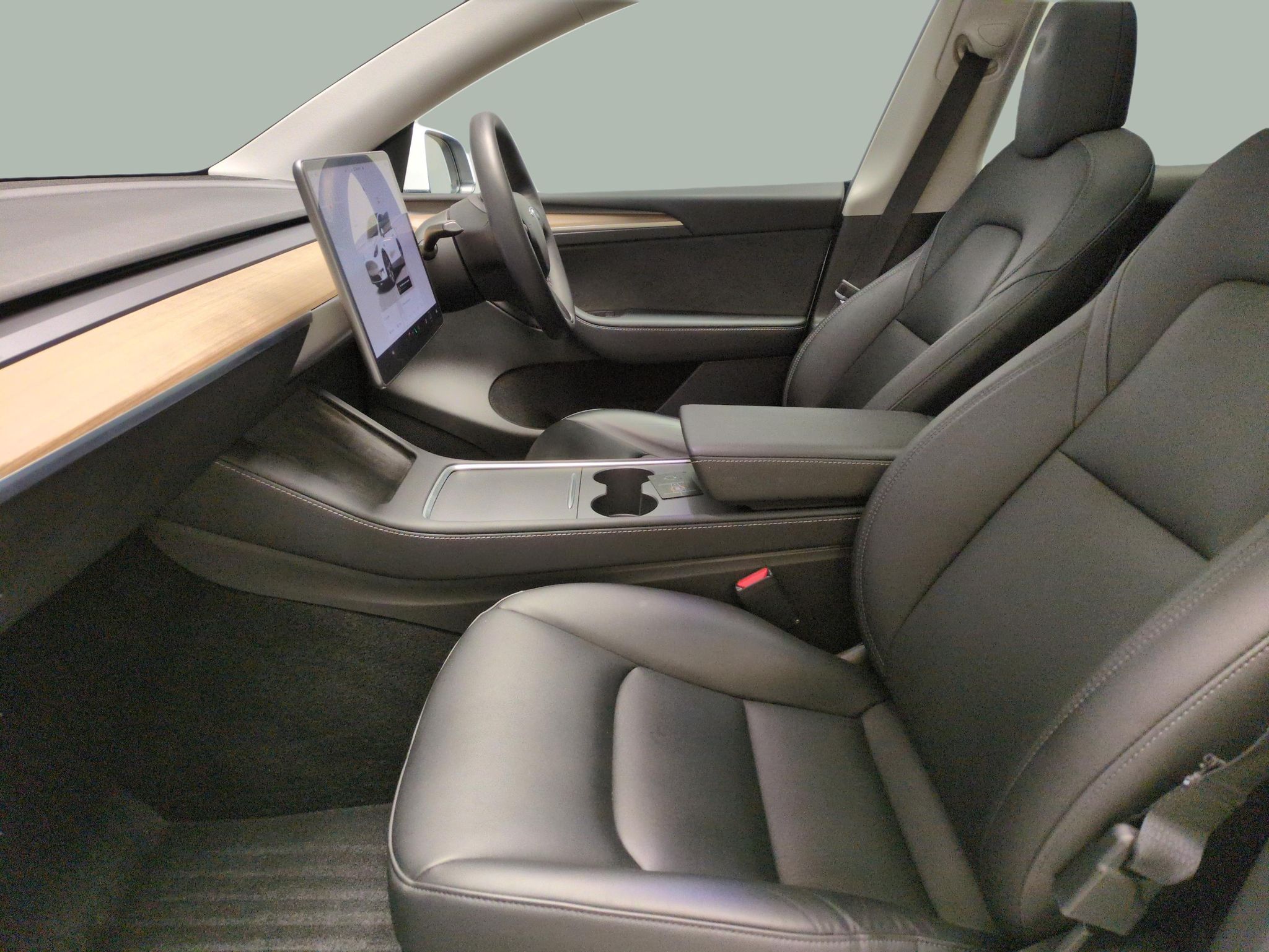 Main listing image - Tesla Model Y
