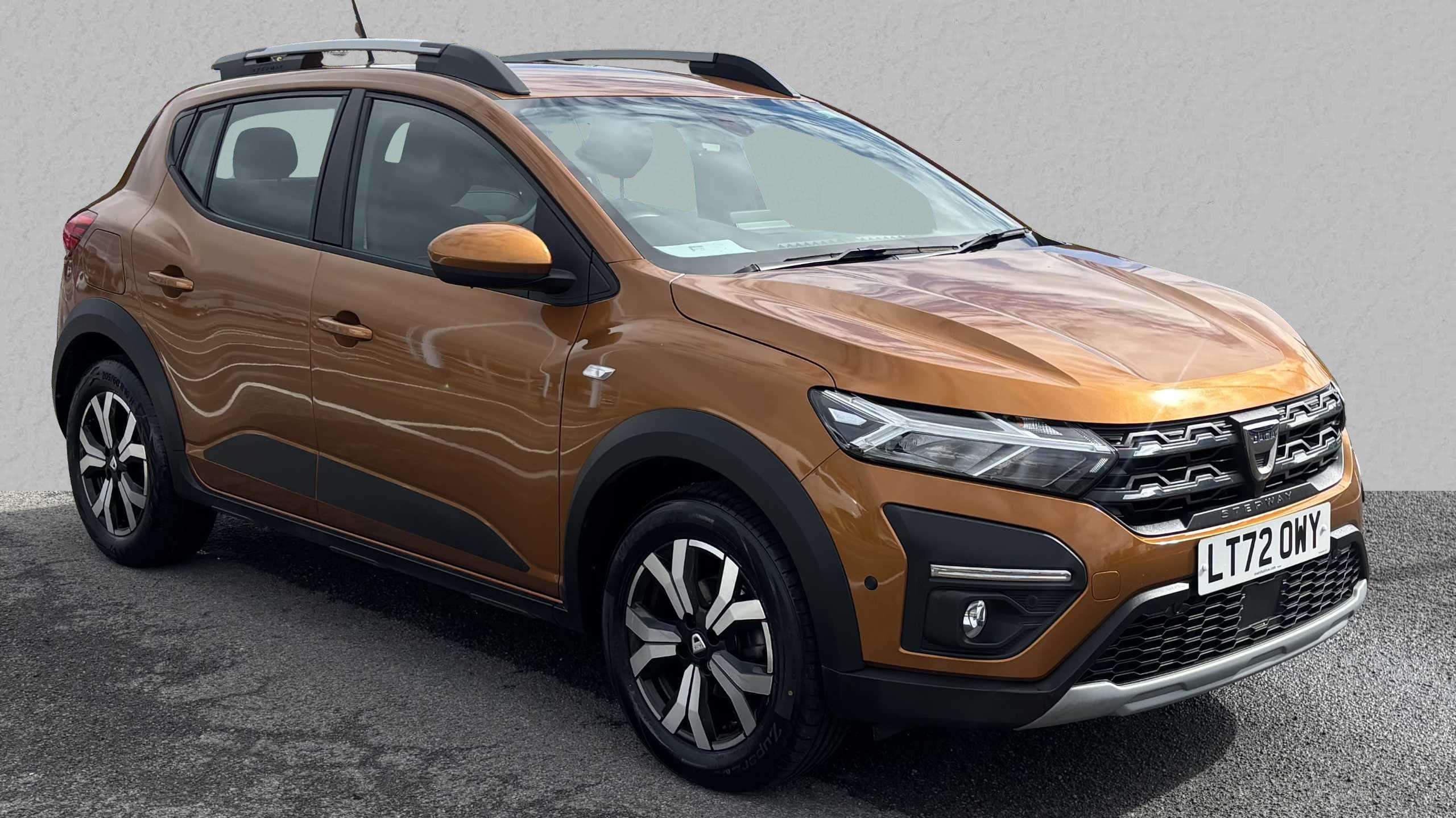 Main listing image - Dacia Sandero Stepway
