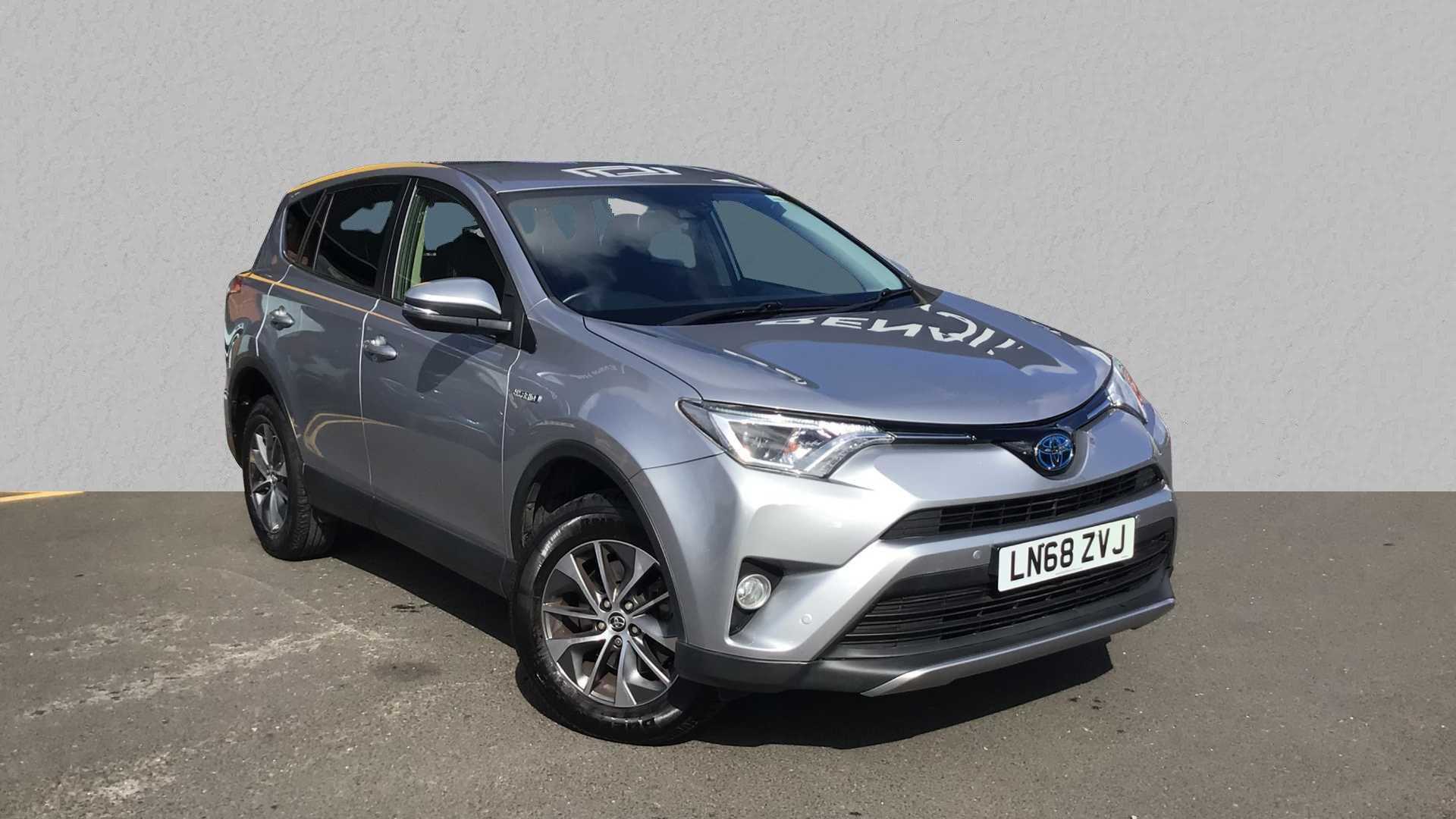 Main listing image - Toyota RAV4