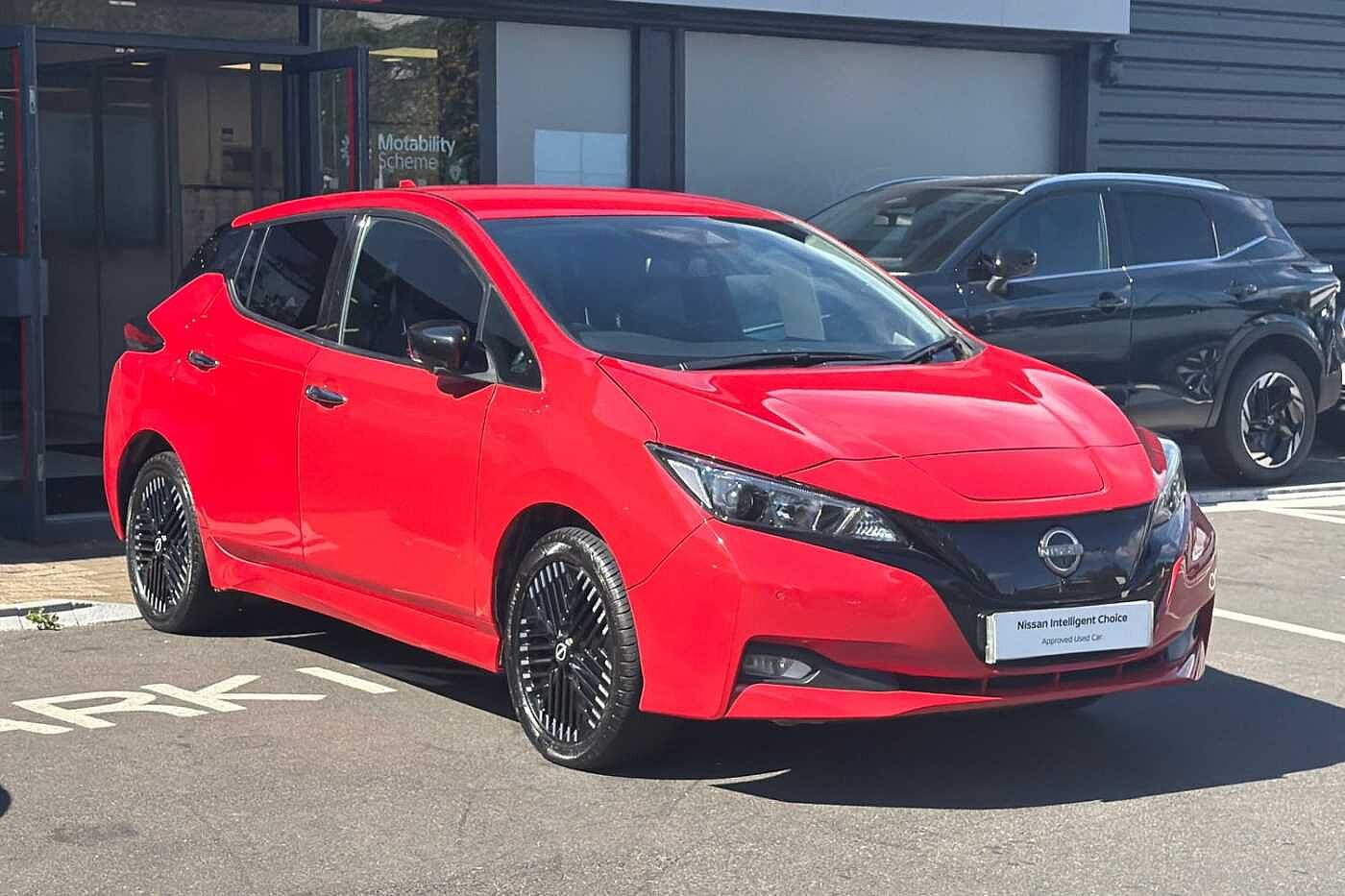Main listing image - Nissan Leaf