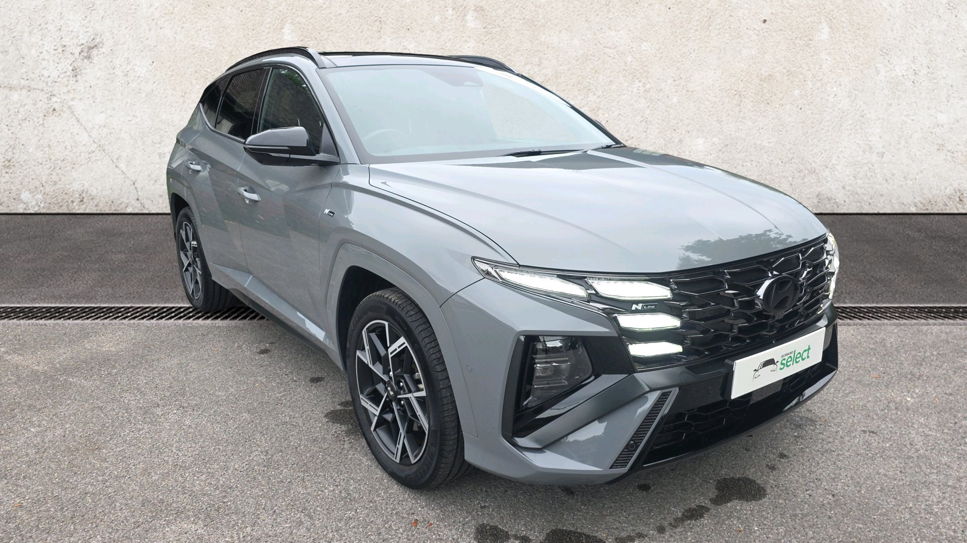 Main listing image - Hyundai Tucson