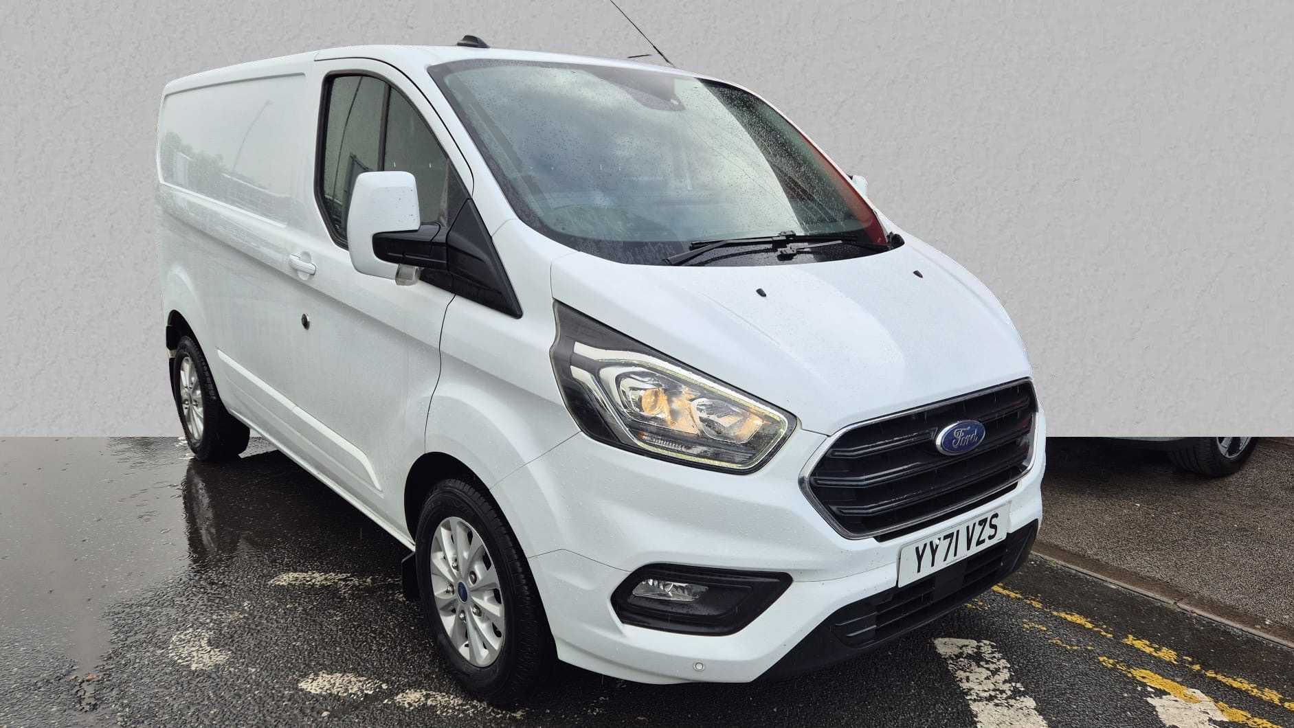 Main listing image - Ford Transit Custom