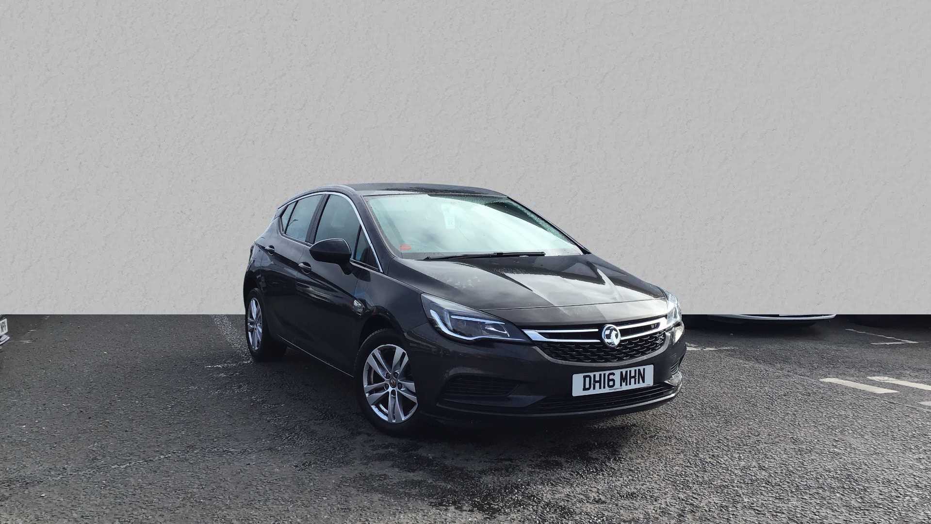 Main listing image - Vauxhall Astra