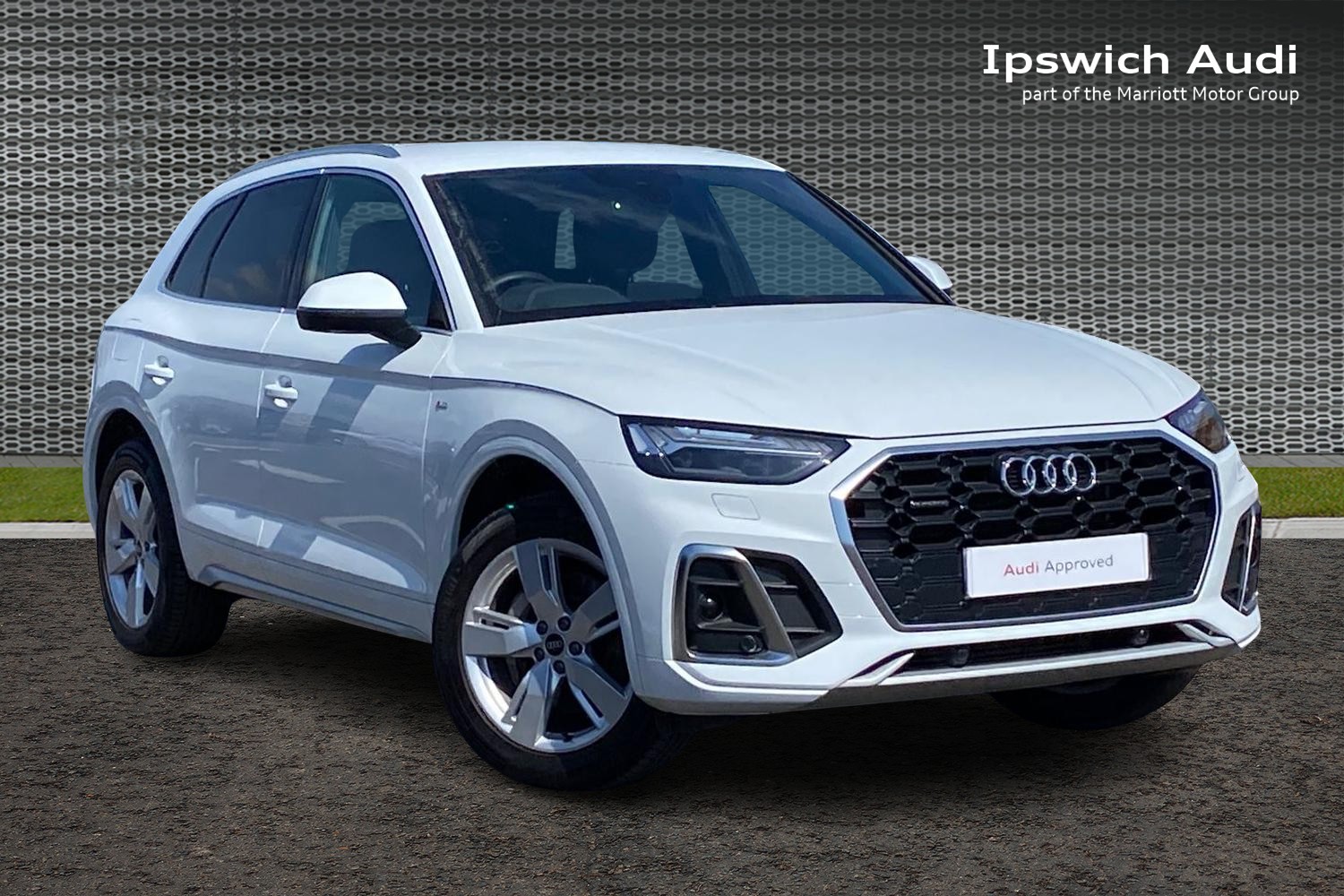 Main listing image - Audi Q5