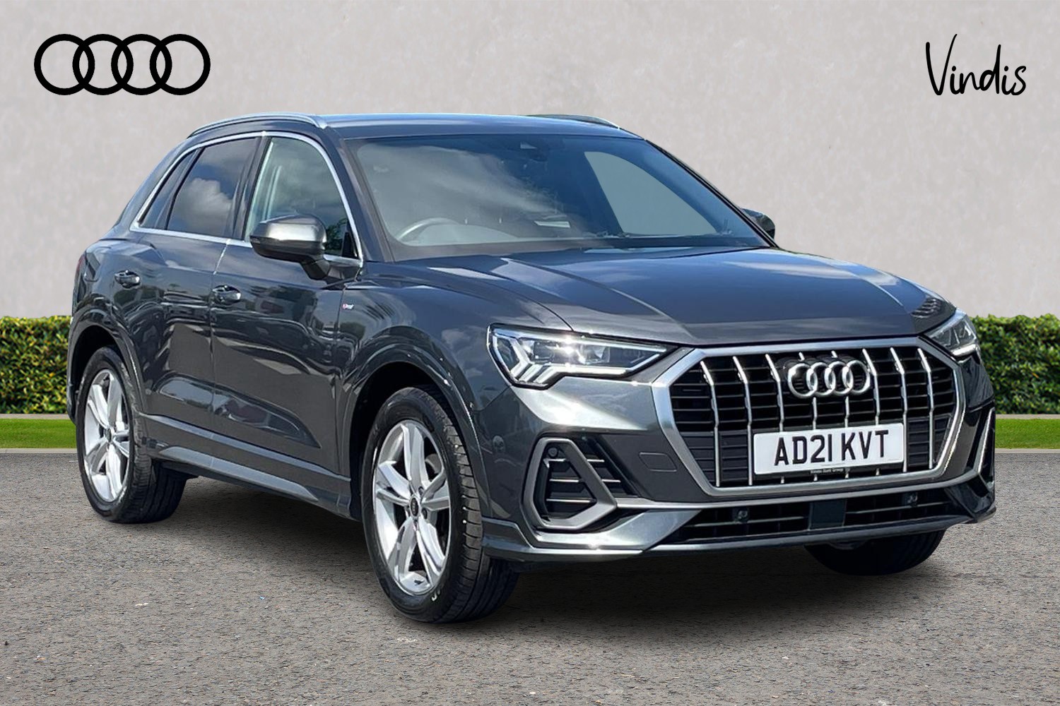 Main listing image - Audi Q3