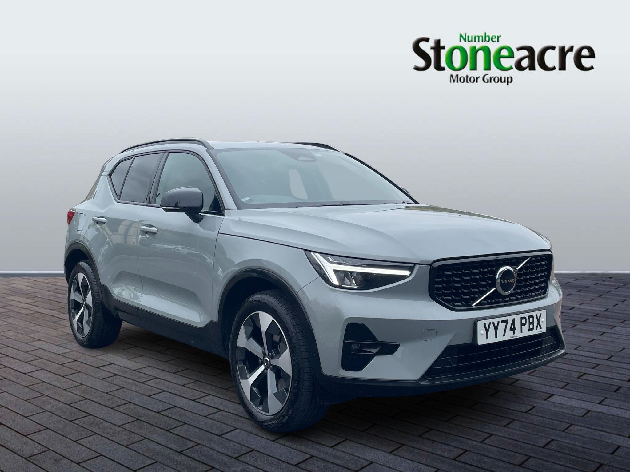 Main listing image - Volvo XC40