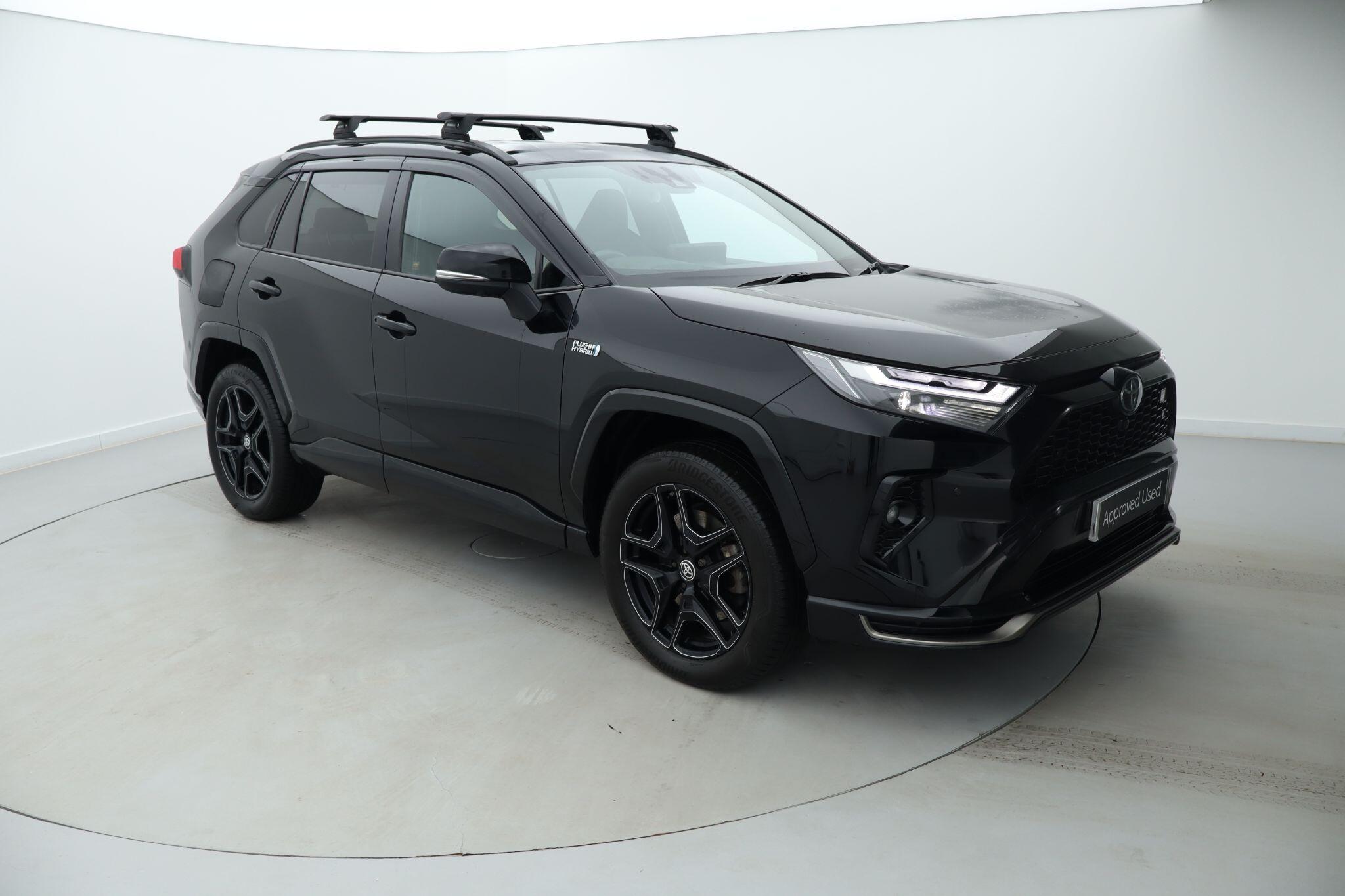 Main listing image - Toyota RAV4