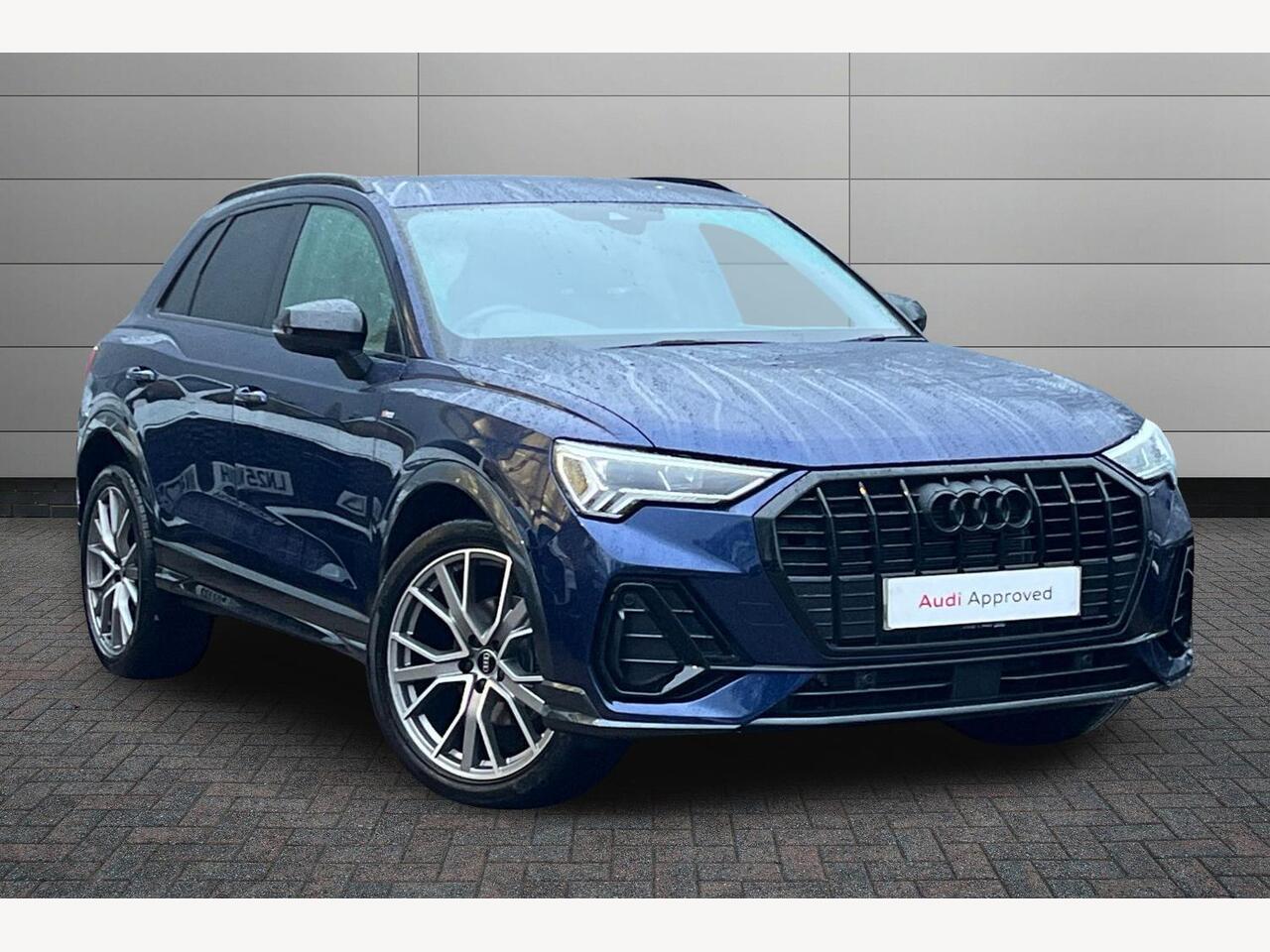 Main listing image - Audi Q3