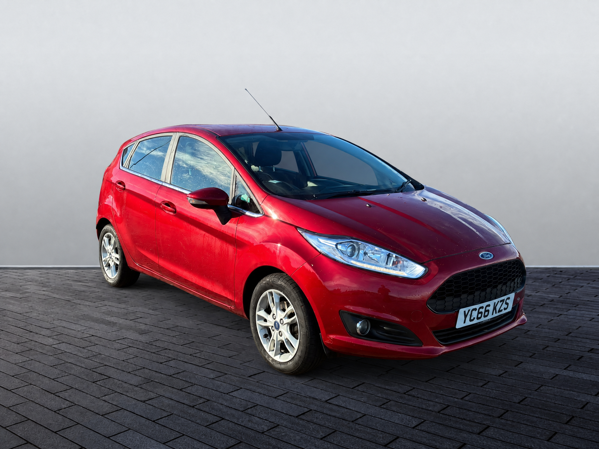 Main listing image - Ford Fiesta