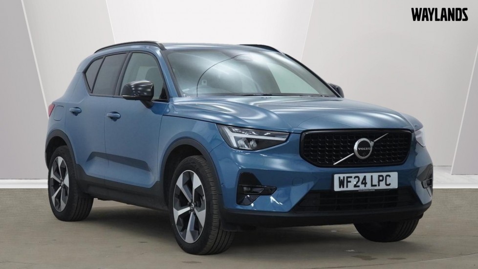 Main listing image - Volvo XC40