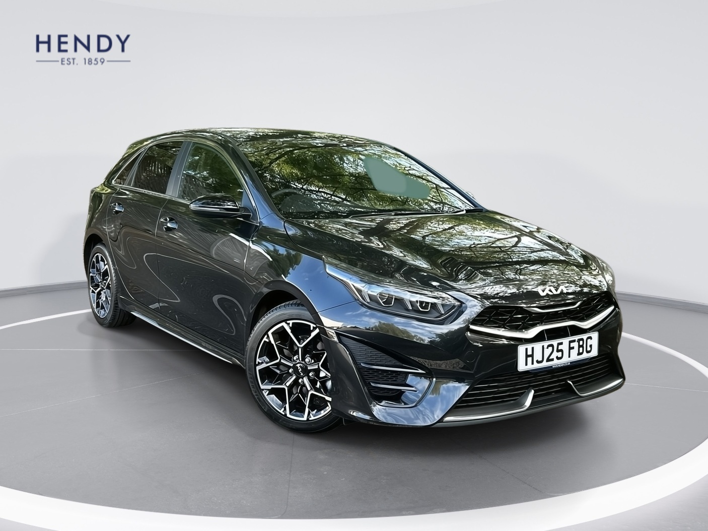 Main listing image - Kia Ceed