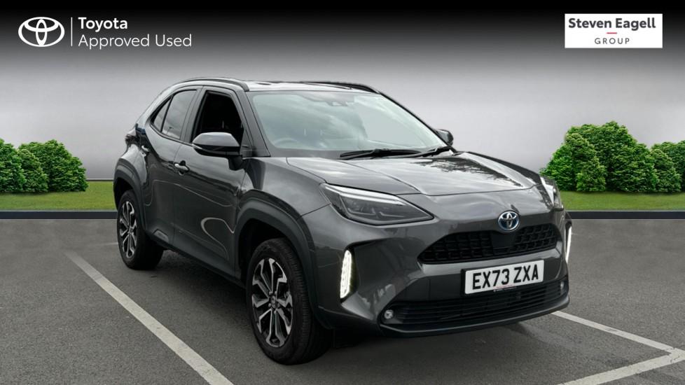 Main listing image - Toyota Yaris Cross