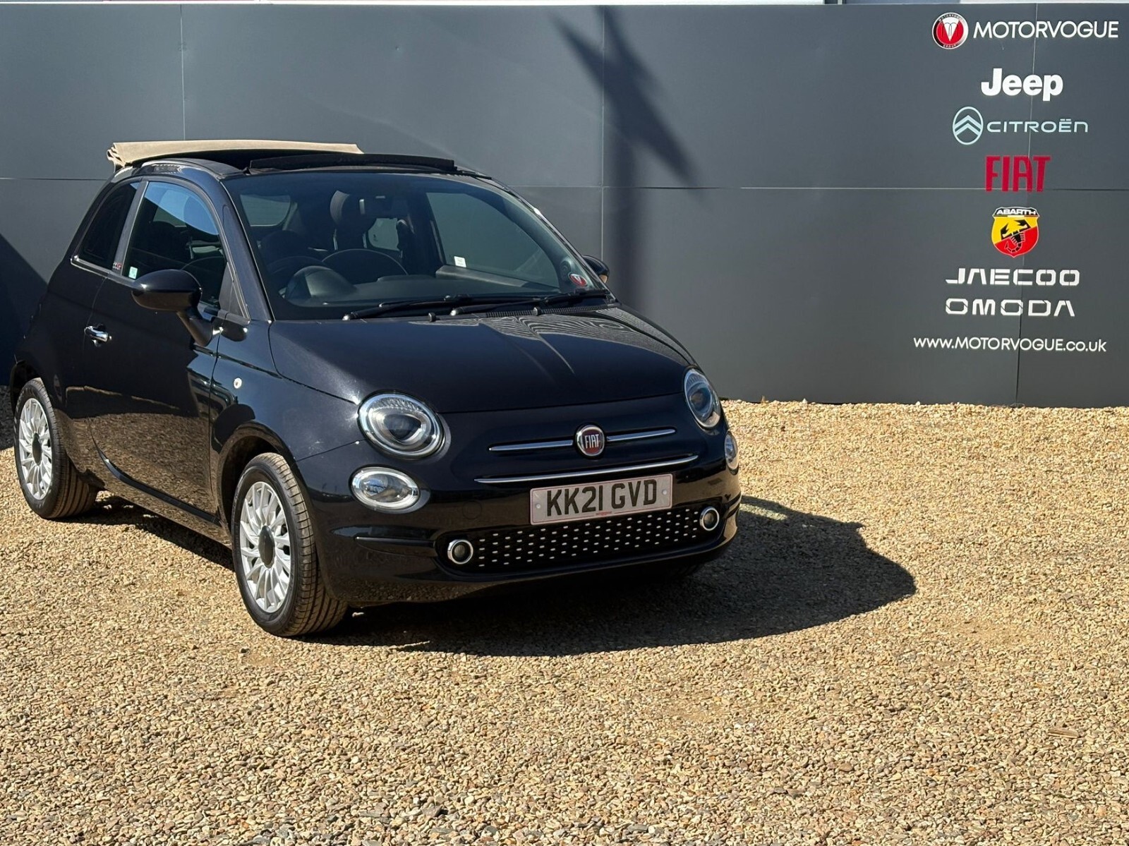 Main listing image - Fiat 500C