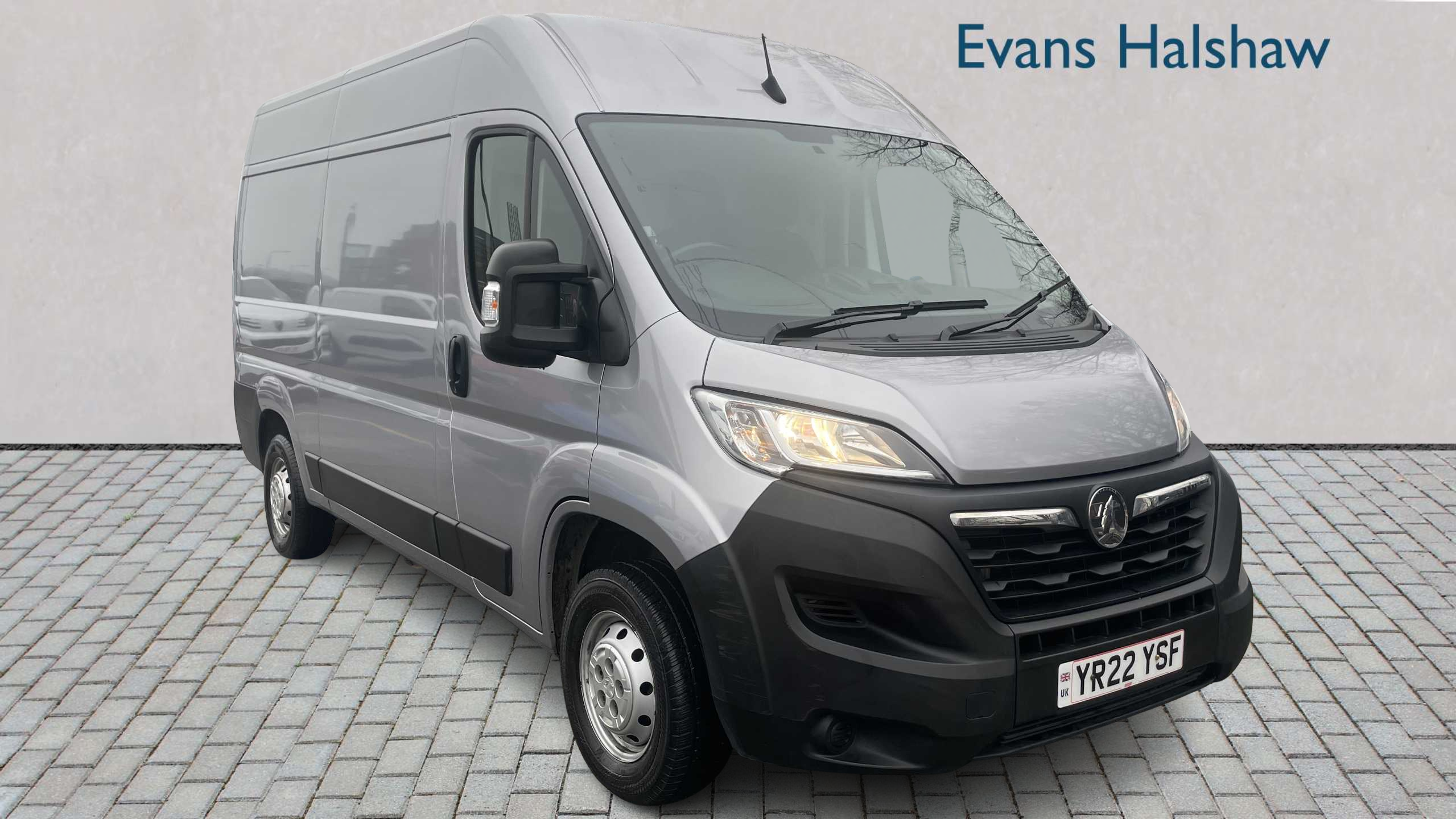 Main listing image - Vauxhall Movano