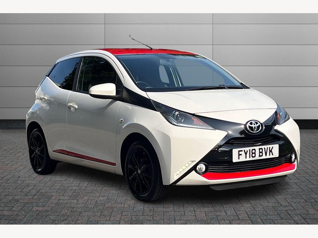 Main listing image - Toyota Aygo