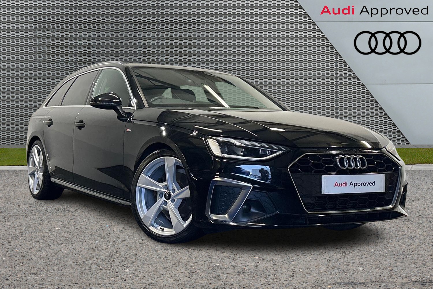 Main listing image - Audi A4