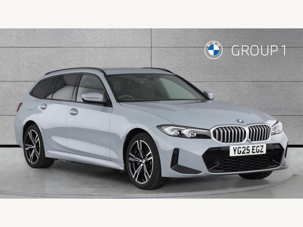 Main listing image - BMW 3 Series Touring