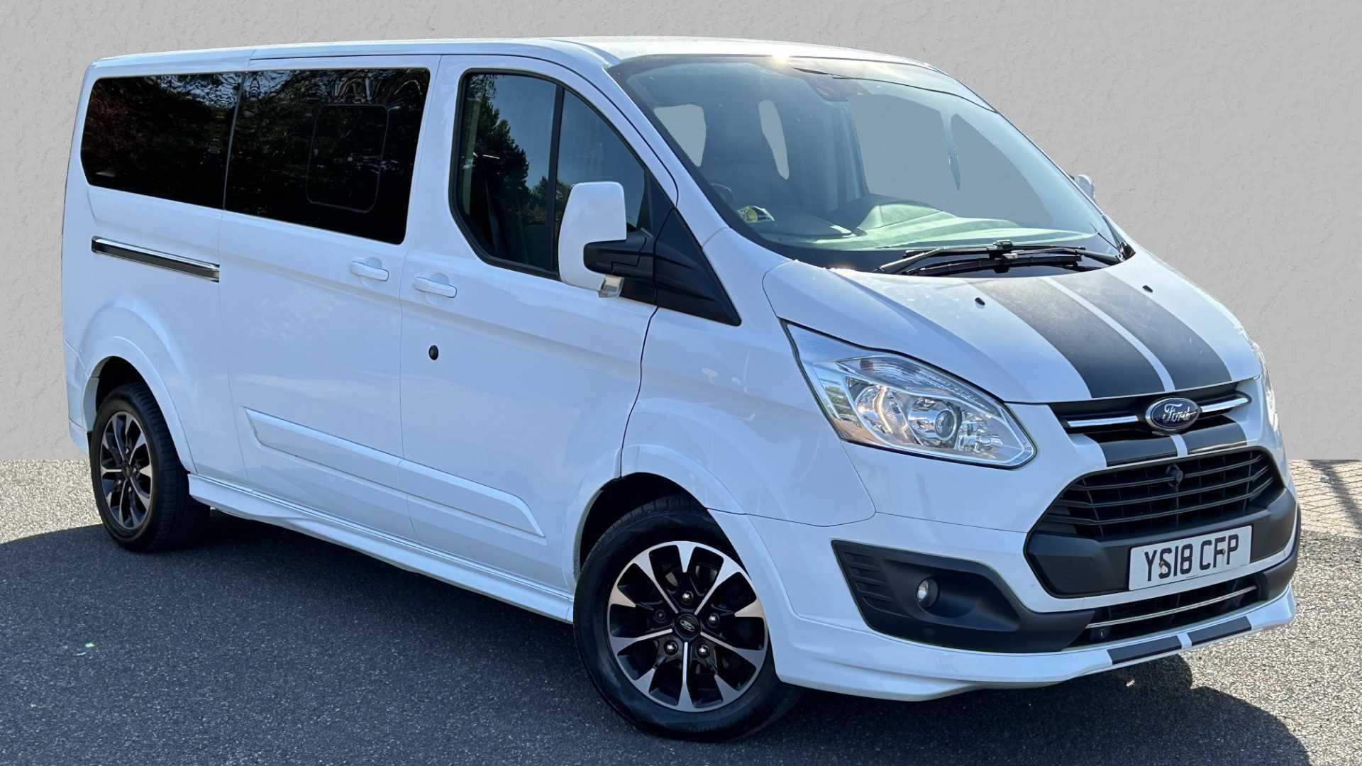 Main listing image - Ford Tourneo Custom