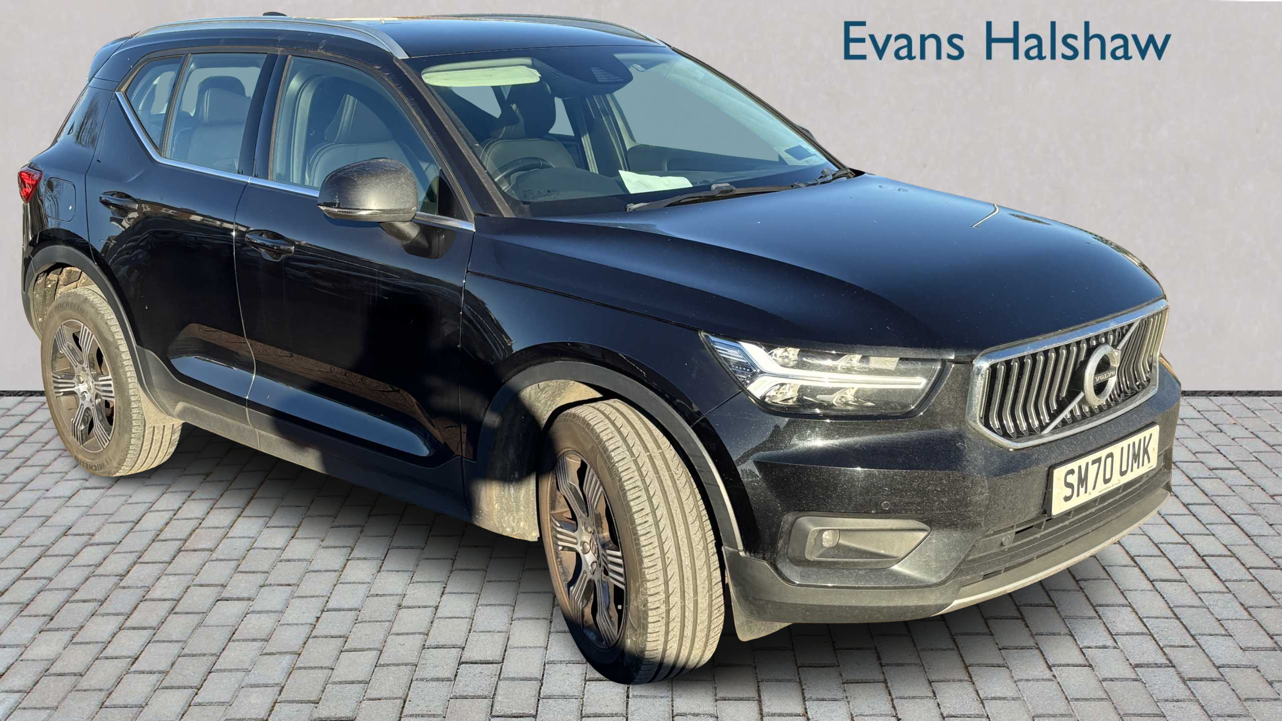 Main listing image - Volvo XC40