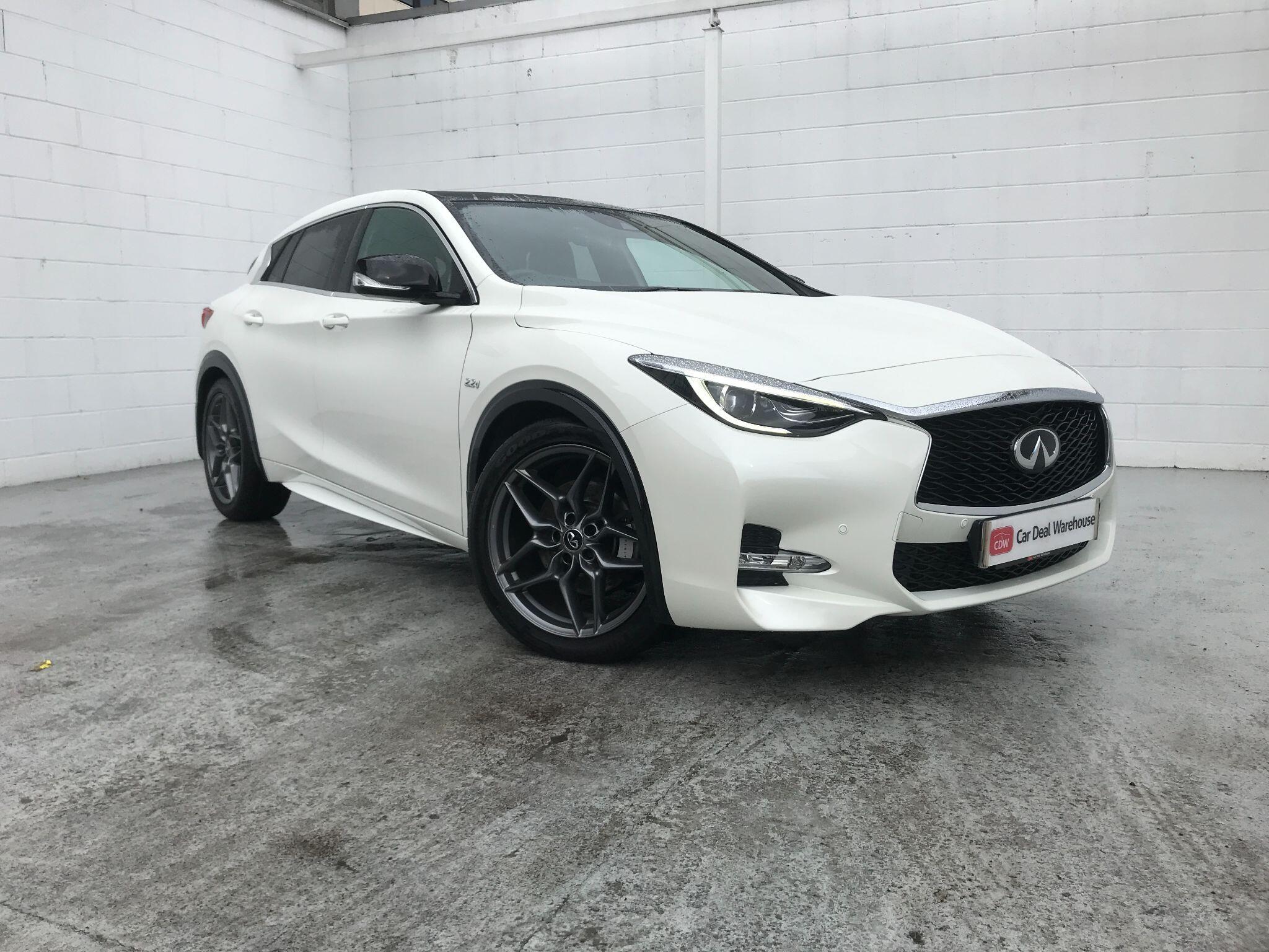 Main listing image - Infiniti Q30