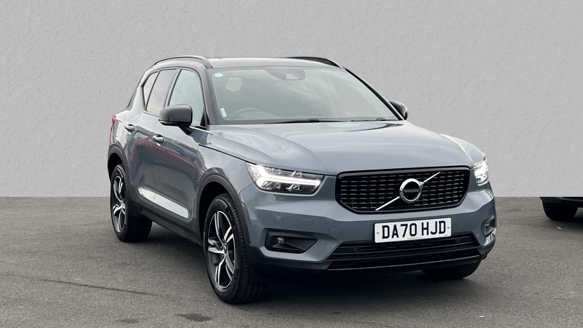 Main listing image - Volvo XC40