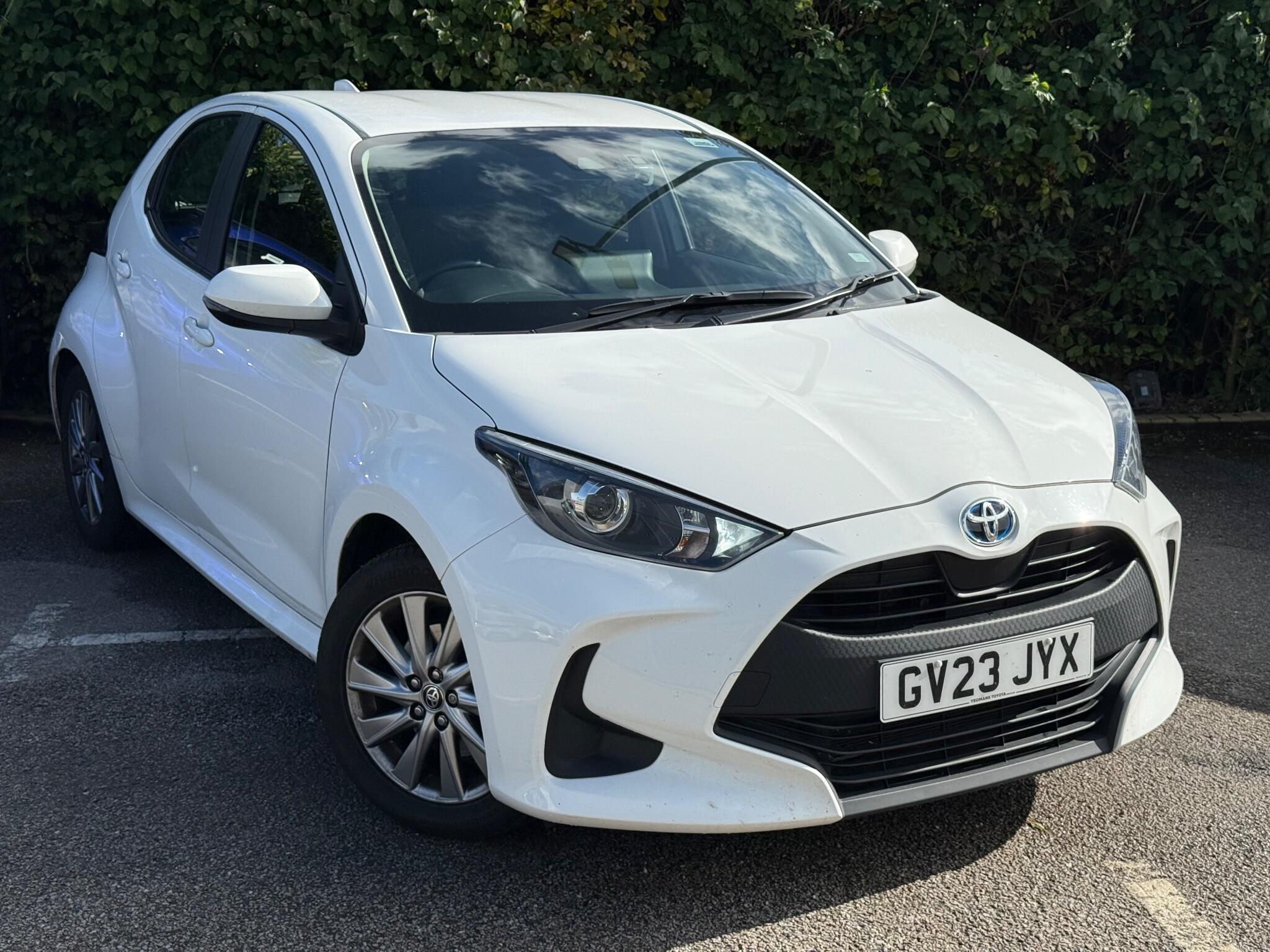 Main listing image - Toyota Yaris