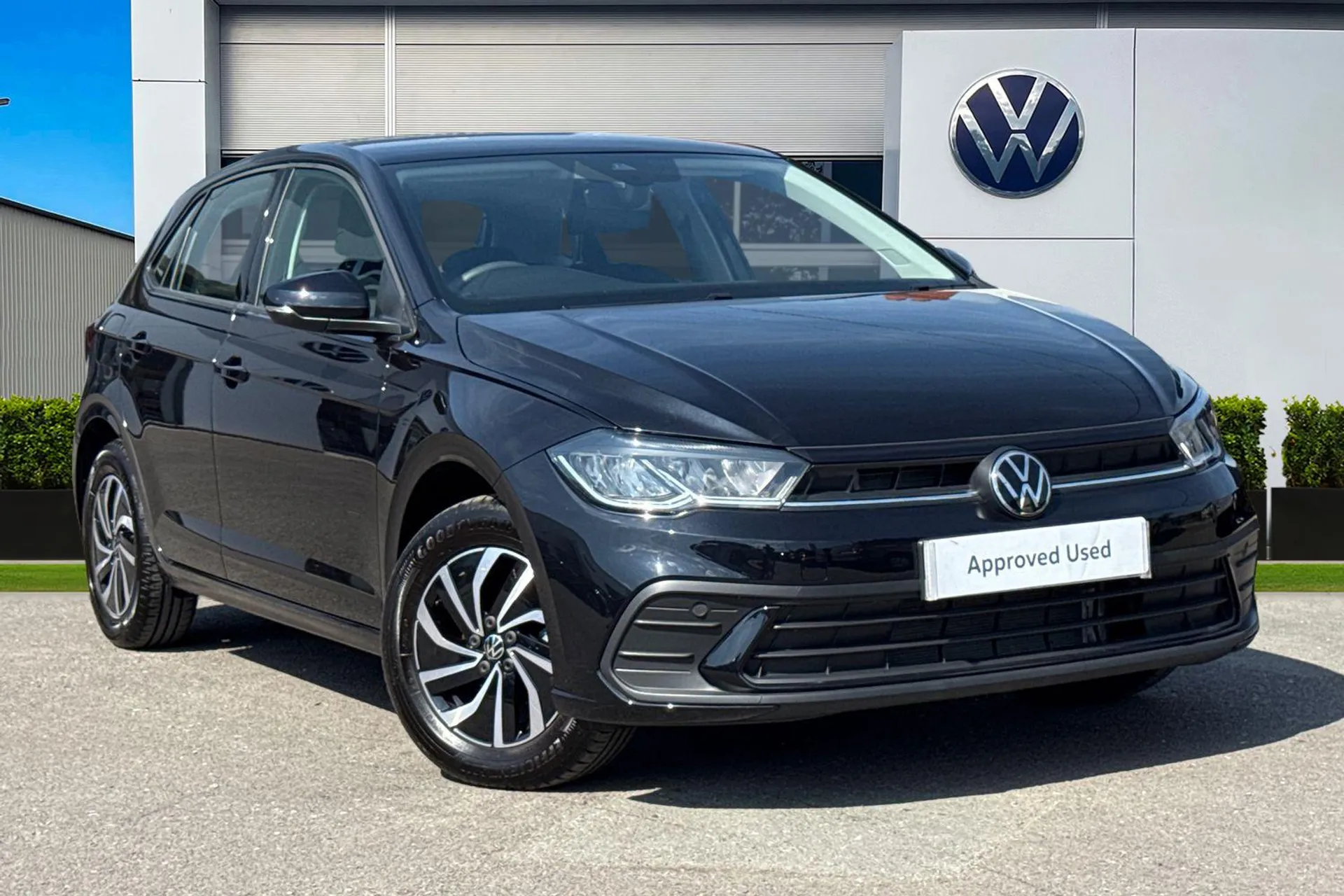 Main listing image - Volkswagen Polo