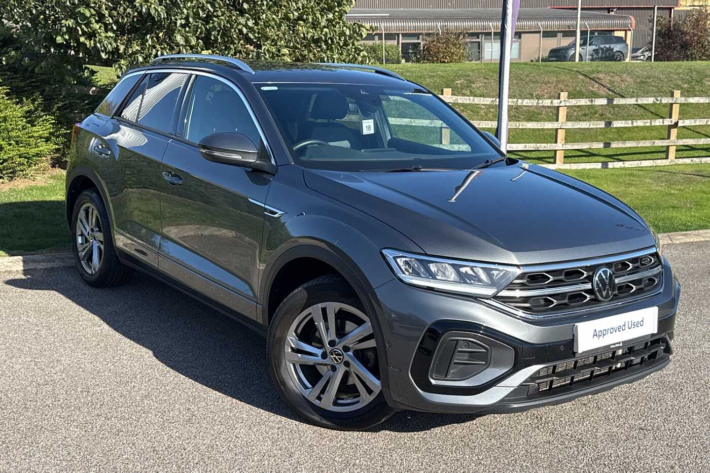 Main listing image - Volkswagen T-Roc