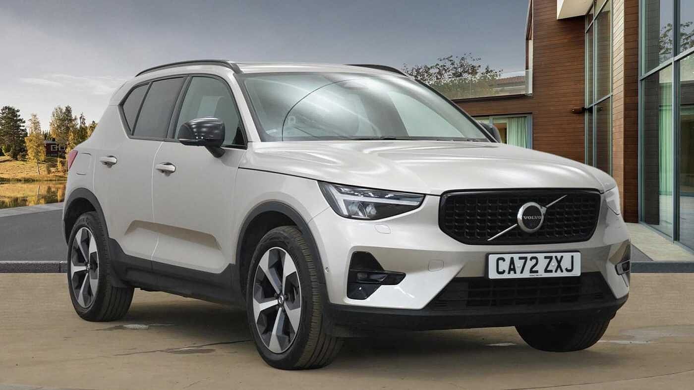 Main listing image - Volvo XC40