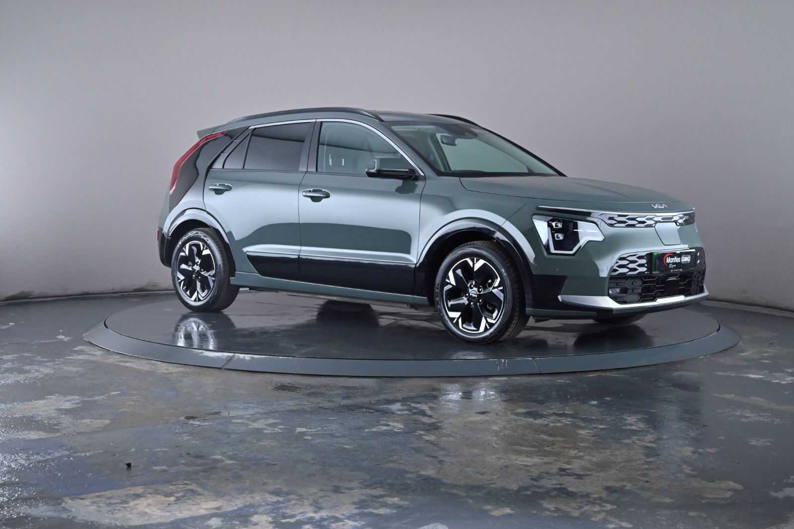 Main listing image - Kia Niro