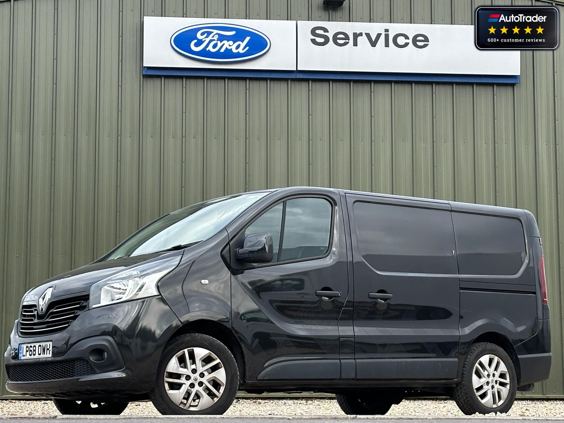 Main listing image - Renault Trafic