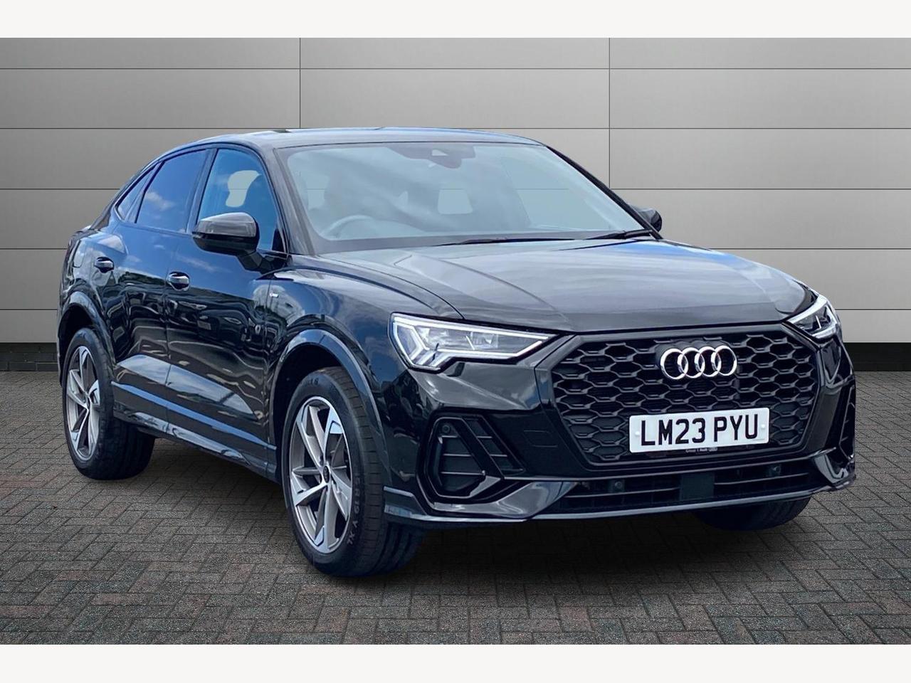 Main listing image - Audi Q3