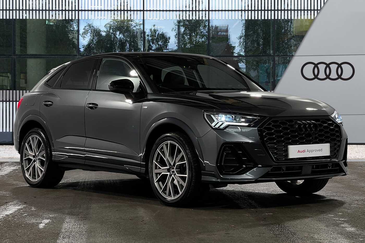 Main listing image - Audi Q3