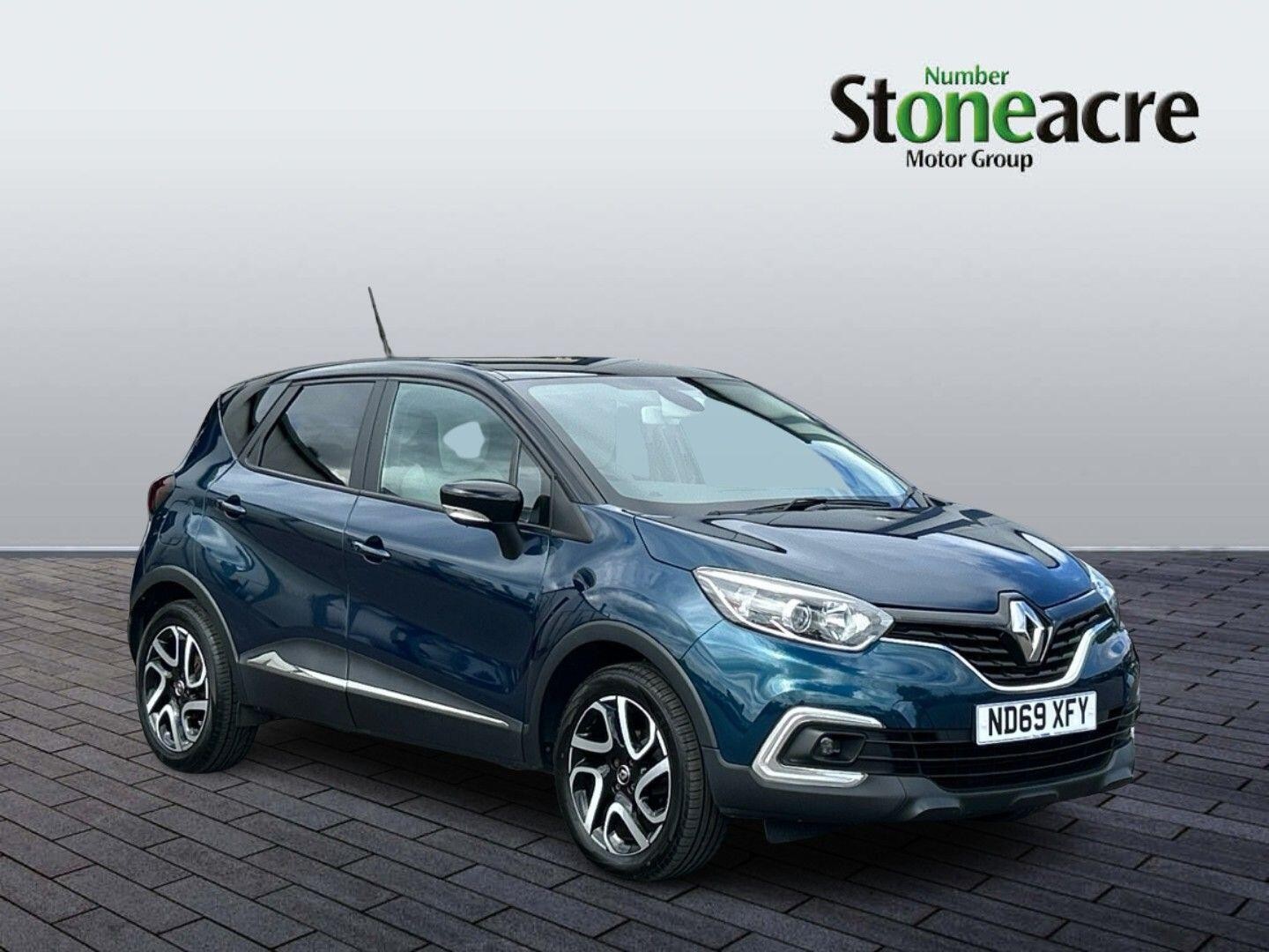 Main listing image - Renault Captur