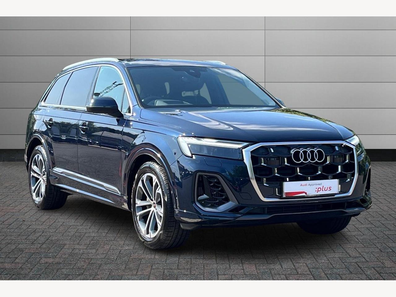 Main listing image - Audi Q7