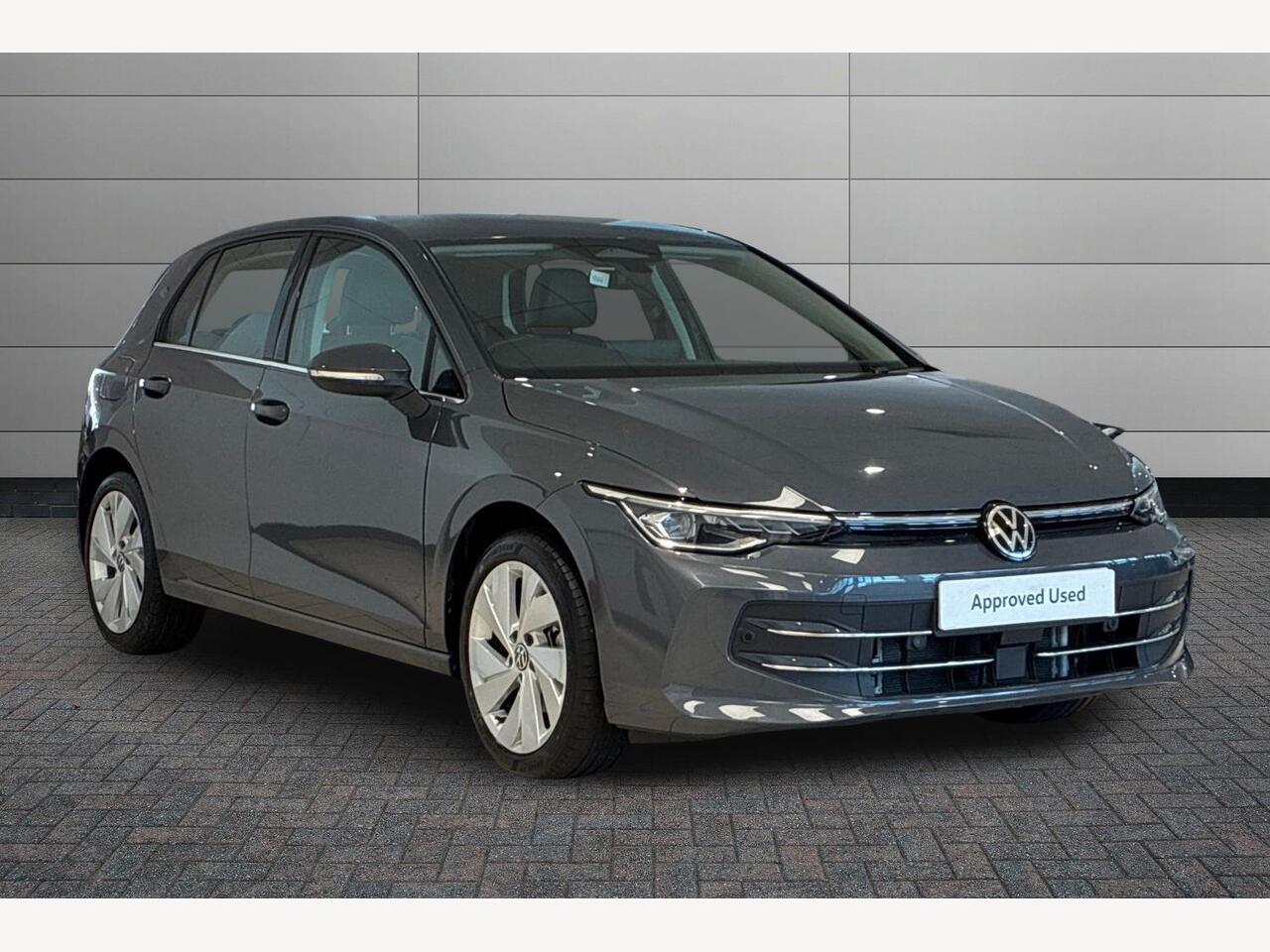 Main listing image - Volkswagen Golf