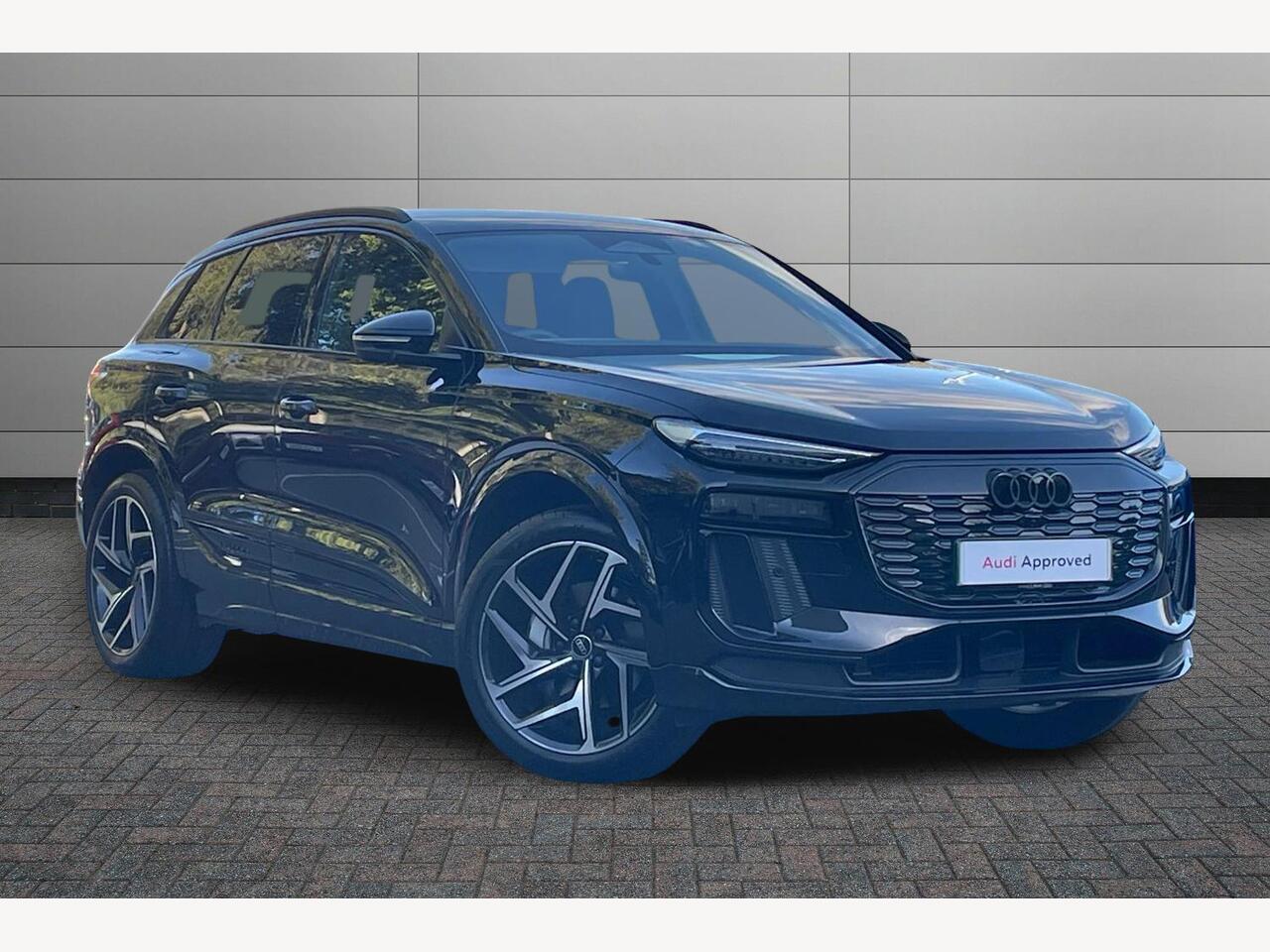 Main listing image - Audi Q6
