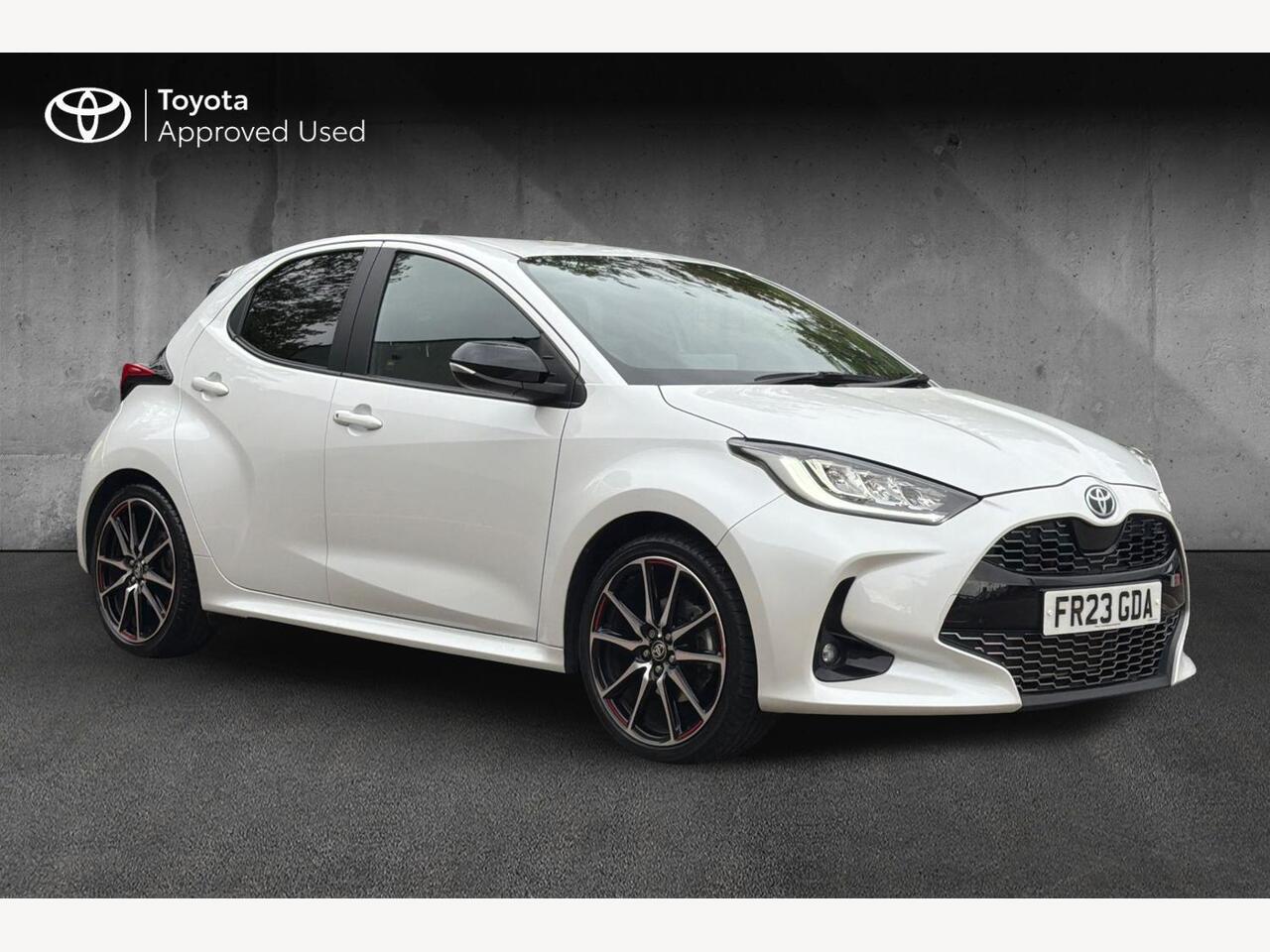 Main listing image - Toyota Yaris