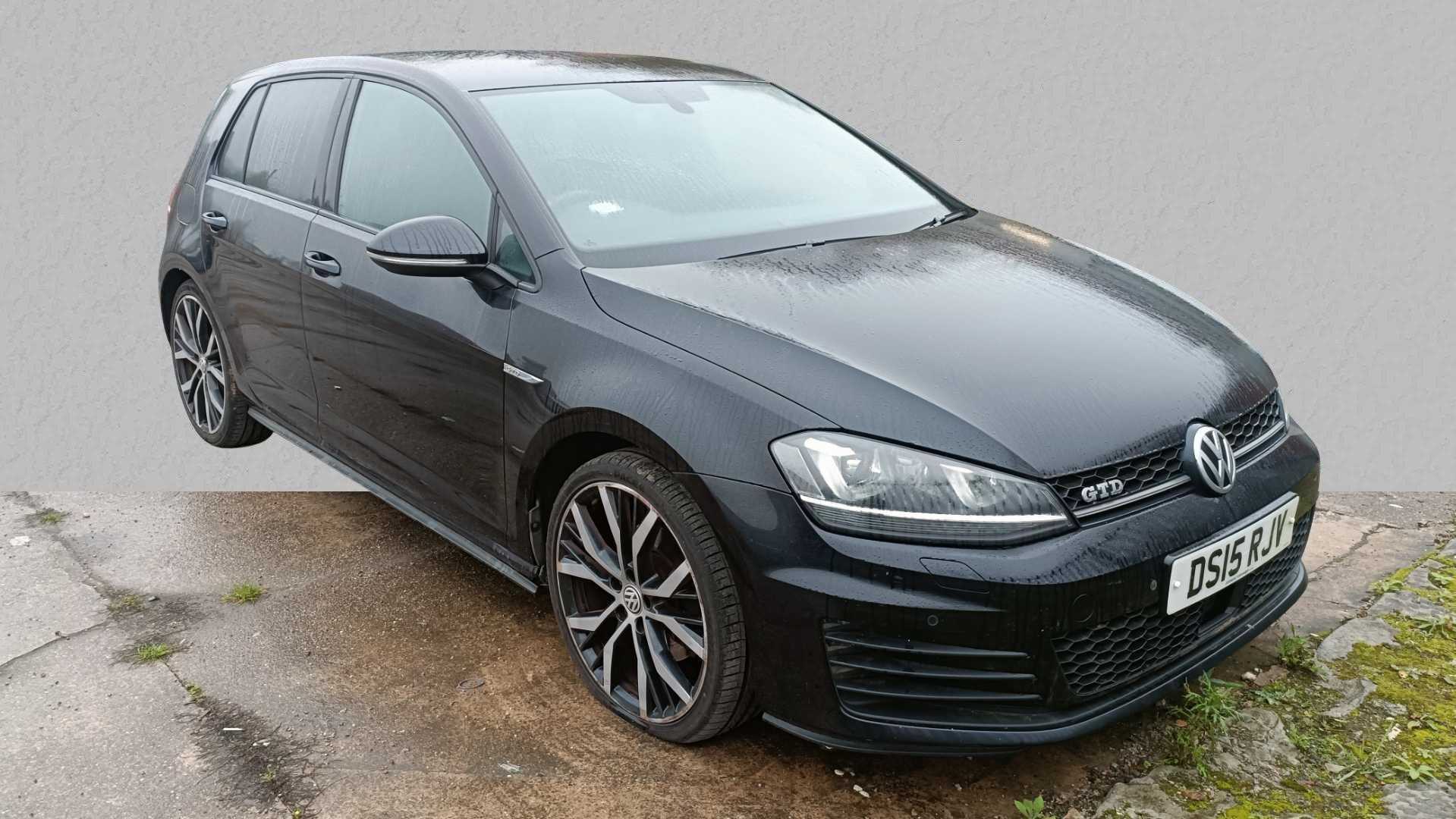 Main listing image - Volkswagen Golf