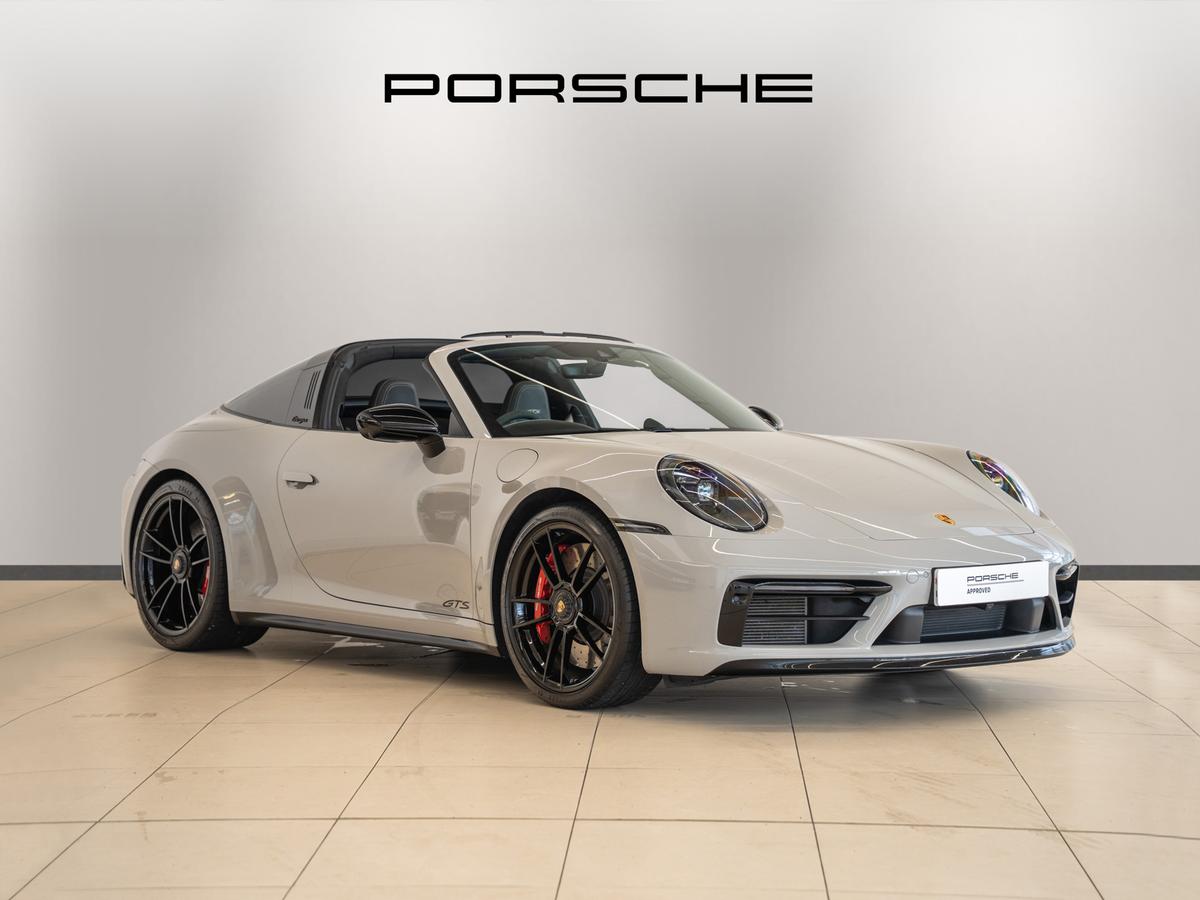 Main listing image - Porsche 911