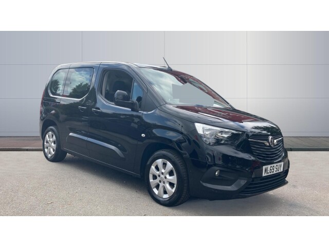 Main listing image - Vauxhall Combo Life