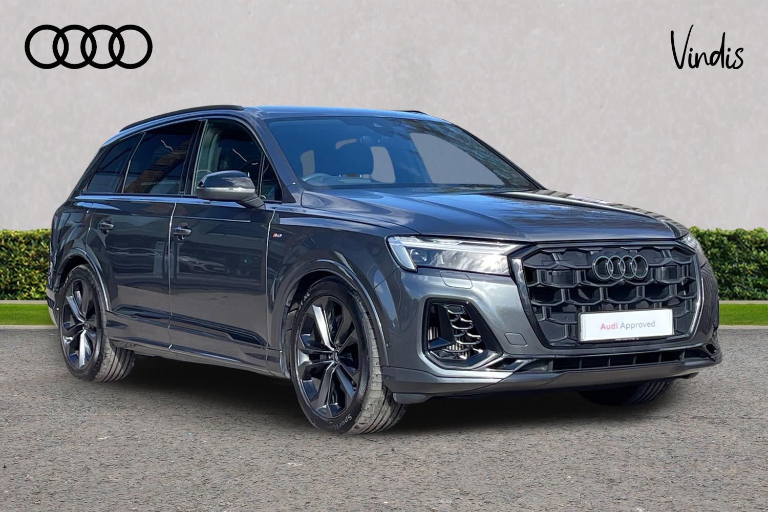 Main listing image - Audi Q7