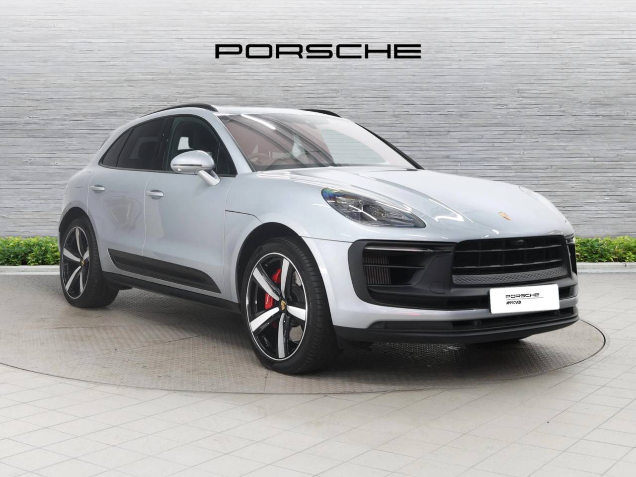 Main listing image - Porsche Macan