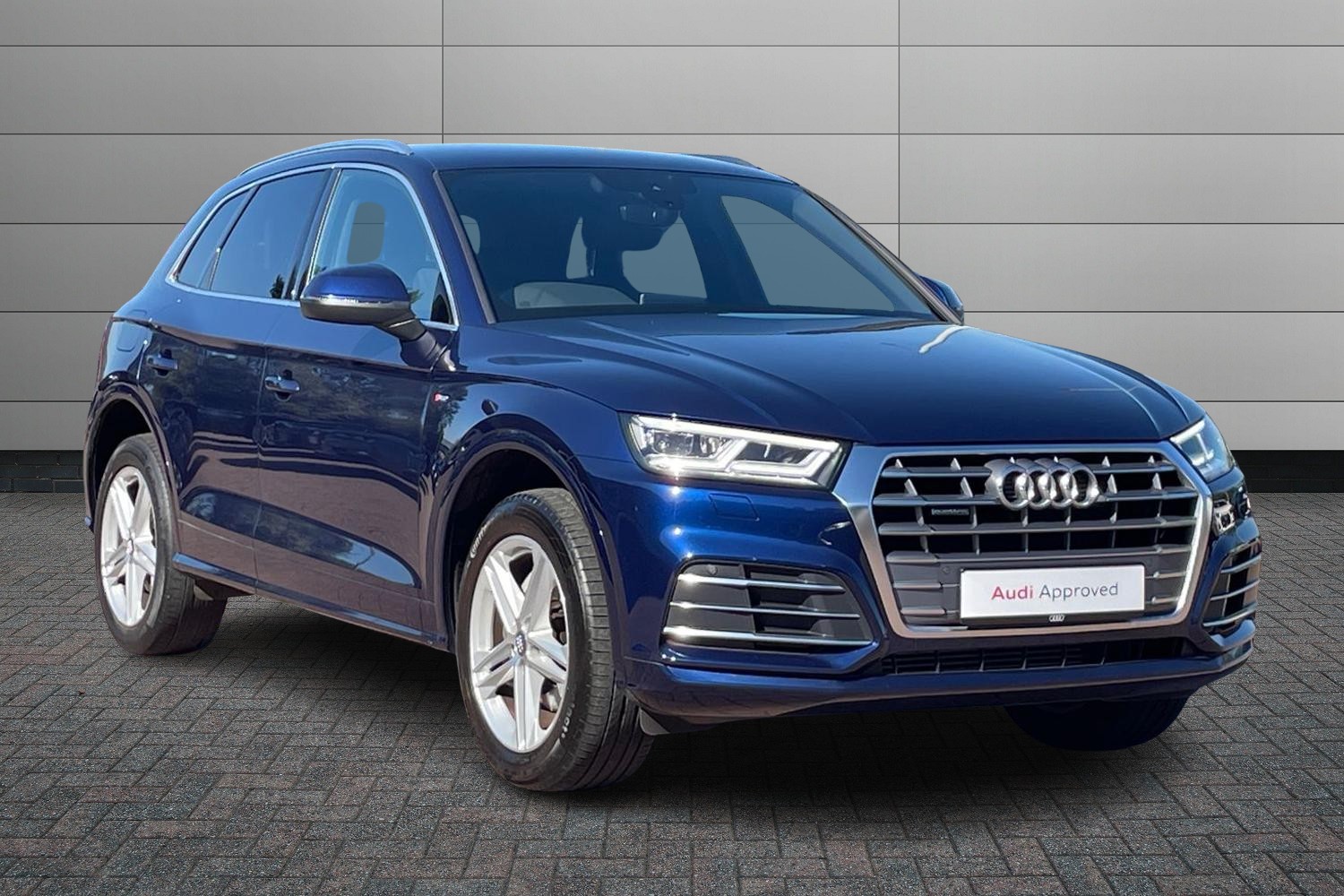 Main listing image - Audi Q5