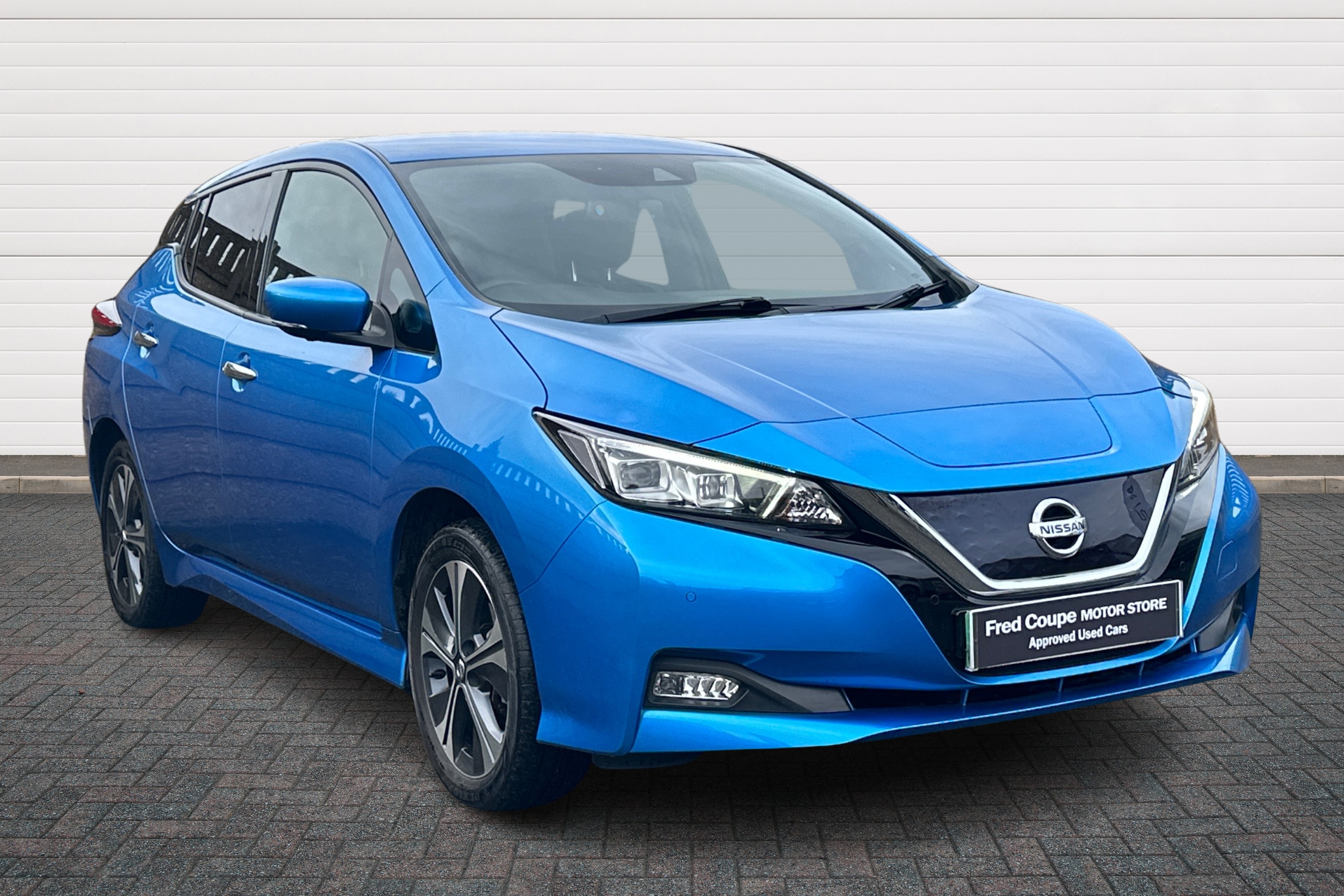 Main listing image - Nissan Leaf