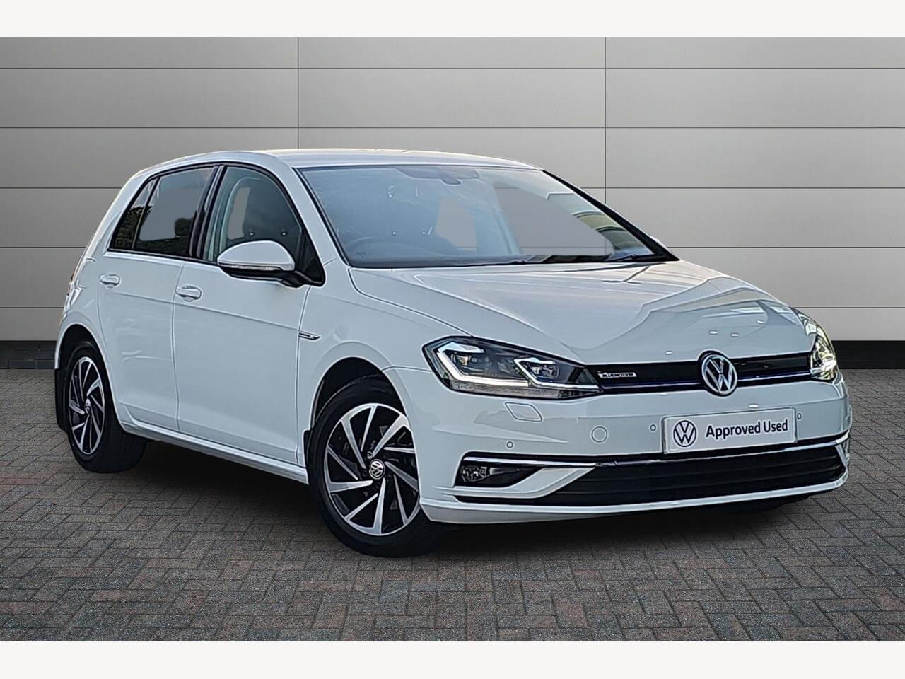 Main listing image - Volkswagen Golf