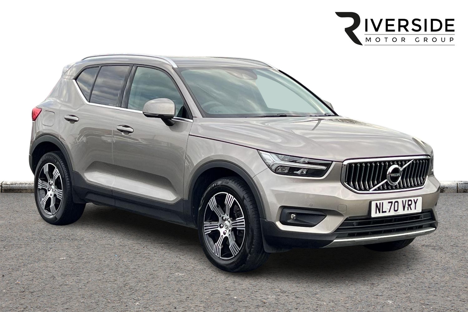 Main listing image - Volvo XC40