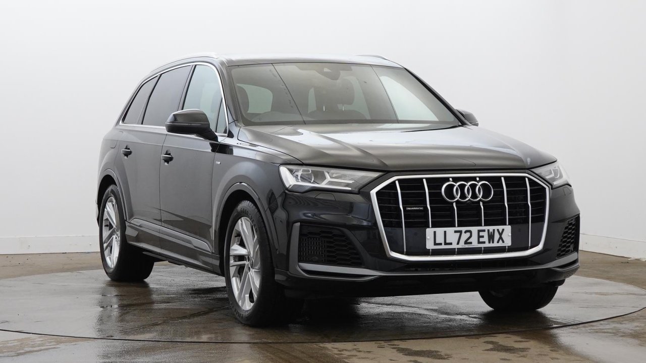 Main listing image - Audi Q7