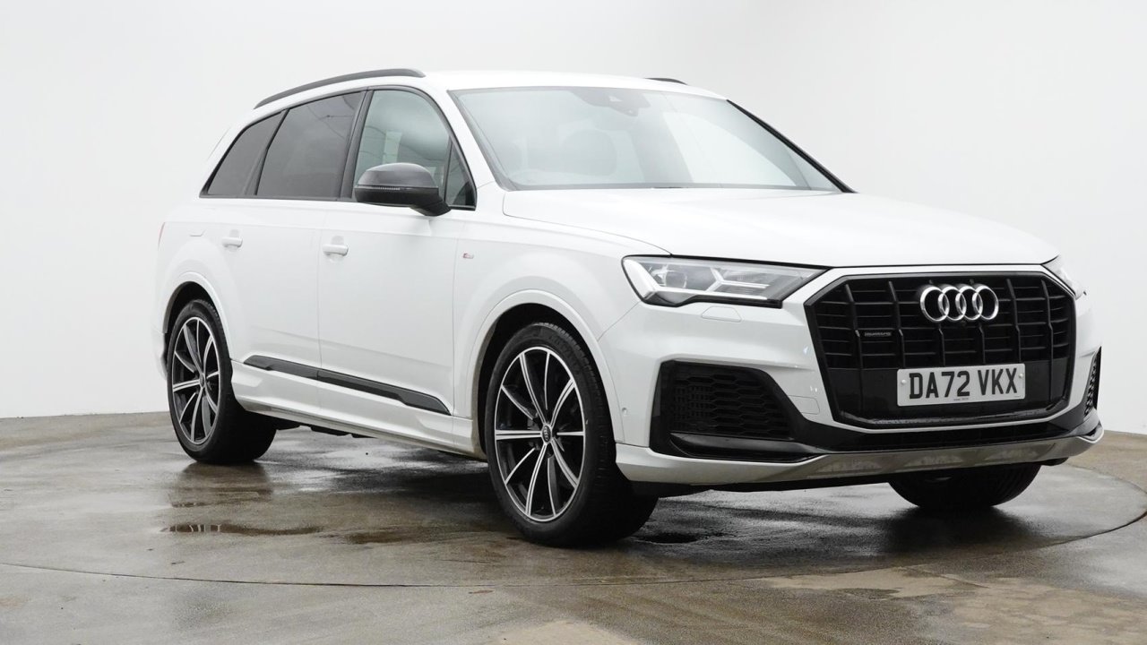 Main listing image - Audi Q7